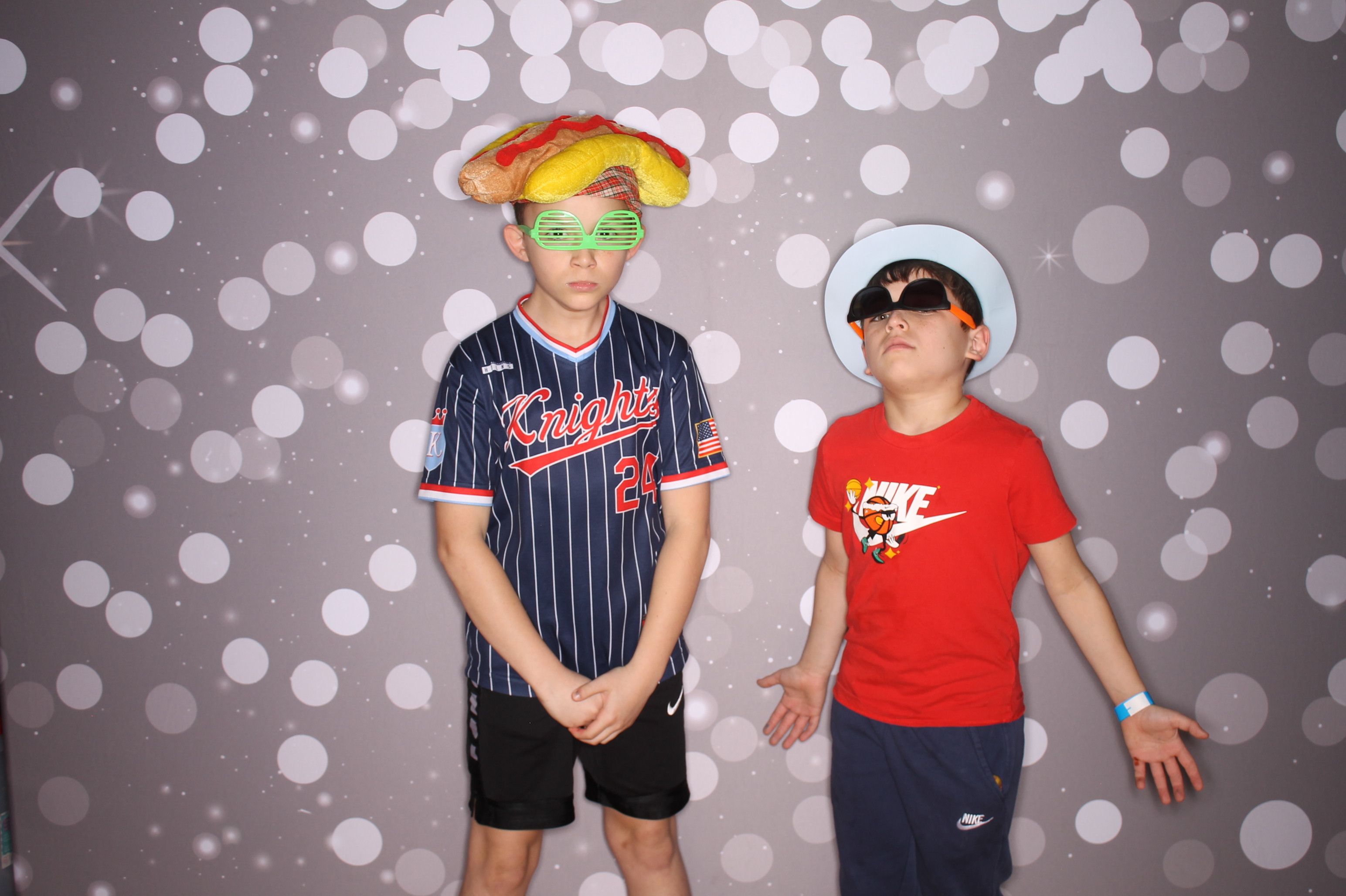 South Lebanon Elementary School Spring Frenzy | View more photos from the event at gallery.photoboothcincy.com/u/PhotoBoothCincy/South-Lebanon-Elementary-School-Spring-Frenzy