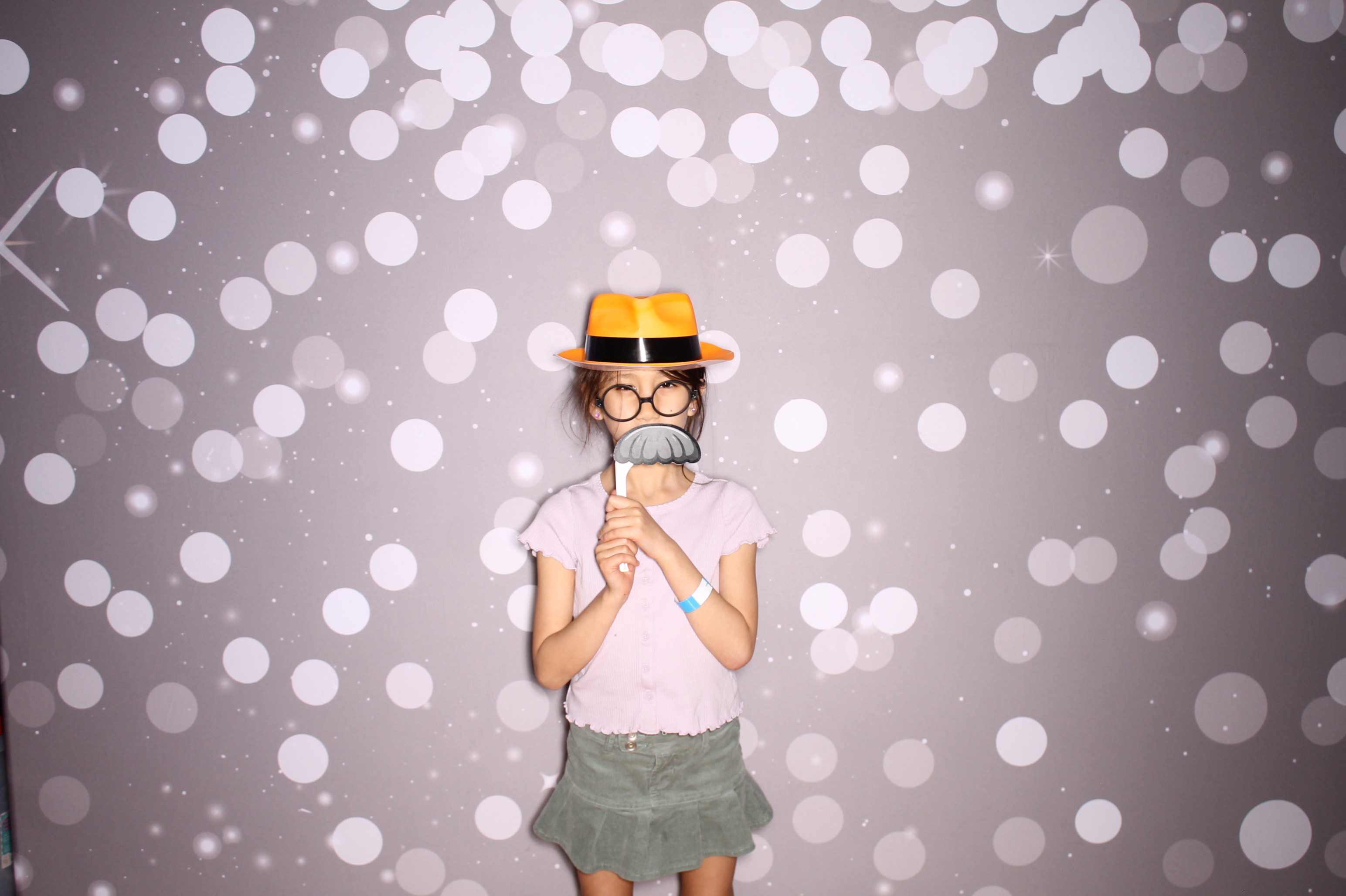 South Lebanon Elementary School Spring Frenzy | View more photos from the event at gallery.photoboothcincy.com/u/PhotoBoothCincy/South-Lebanon-Elementary-School-Spring-Frenzy