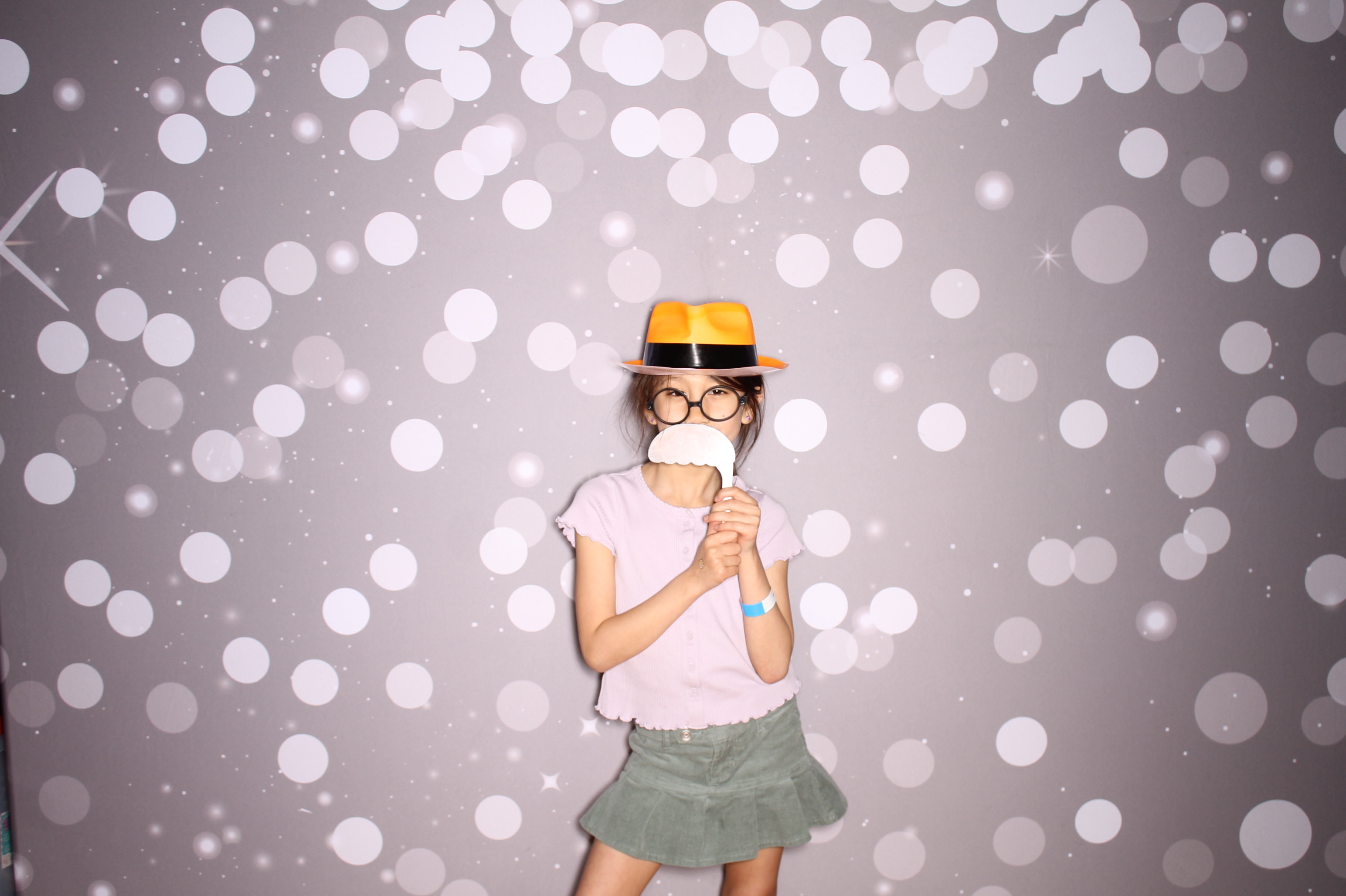South Lebanon Elementary School Spring Frenzy | View more photos from the event at gallery.photoboothcincy.com/u/PhotoBoothCincy/South-Lebanon-Elementary-School-Spring-Frenzy