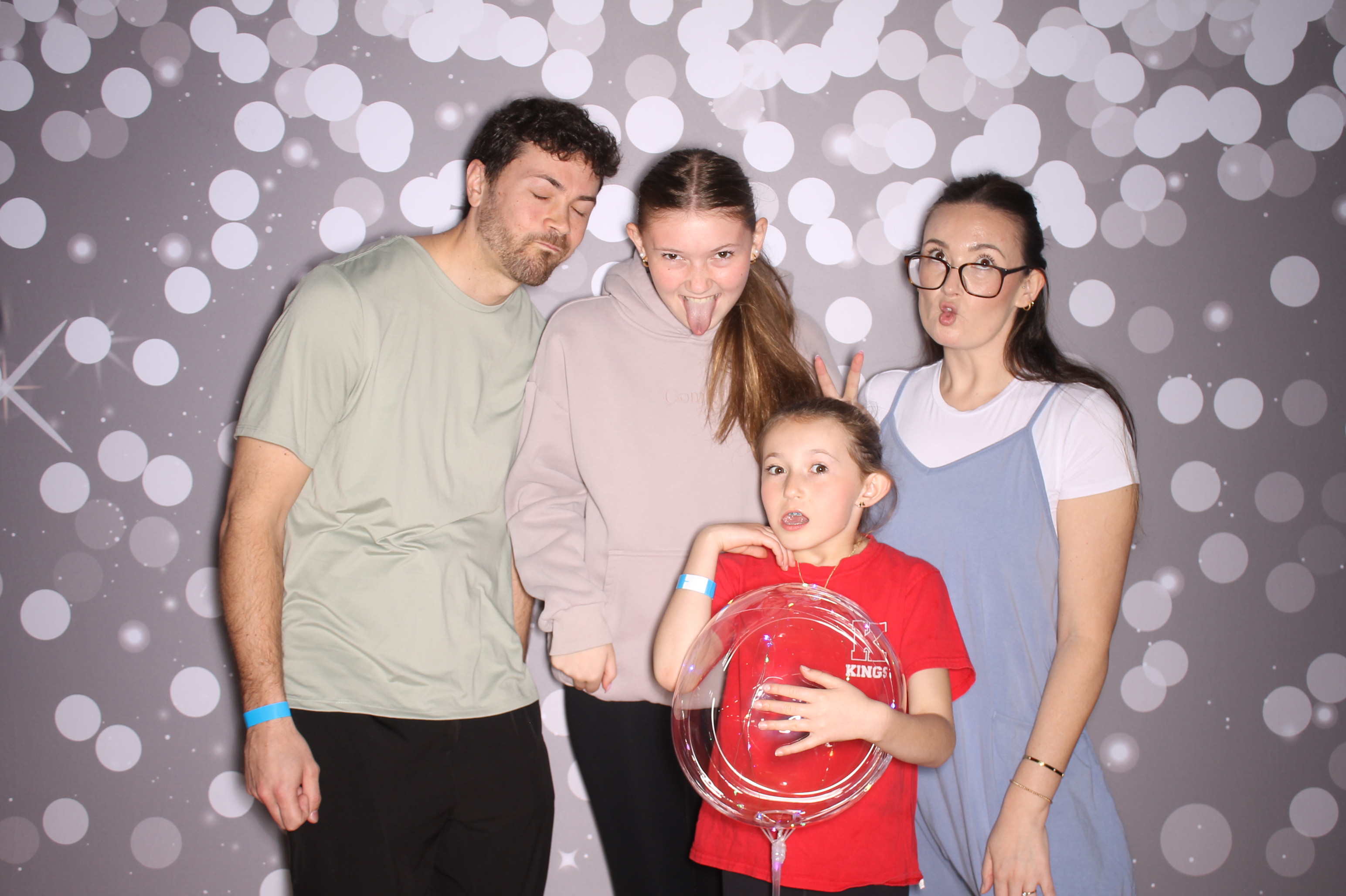 South Lebanon Elementary School Spring Frenzy | View more photos from the event at gallery.photoboothcincy.com/u/PhotoBoothCincy/South-Lebanon-Elementary-School-Spring-Frenzy