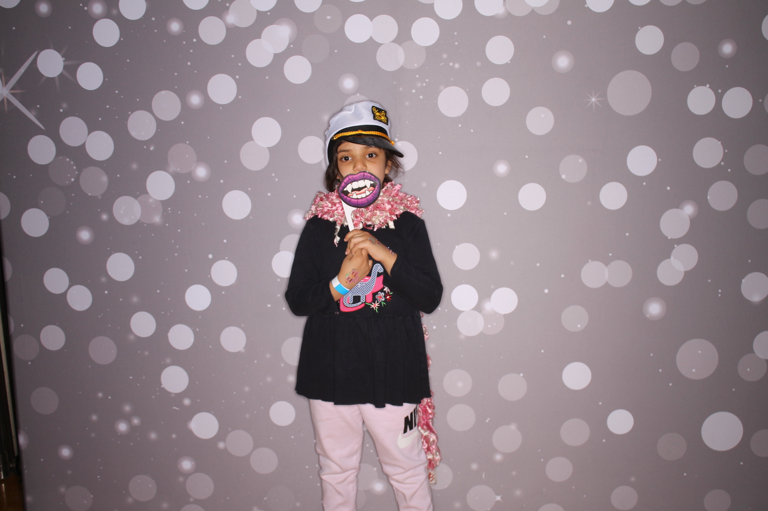 South Lebanon Elementary School Spring Frenzy | View more photos from the event at gallery.photoboothcincy.com/u/PhotoBoothCincy/South-Lebanon-Elementary-School-Spring-Frenzy