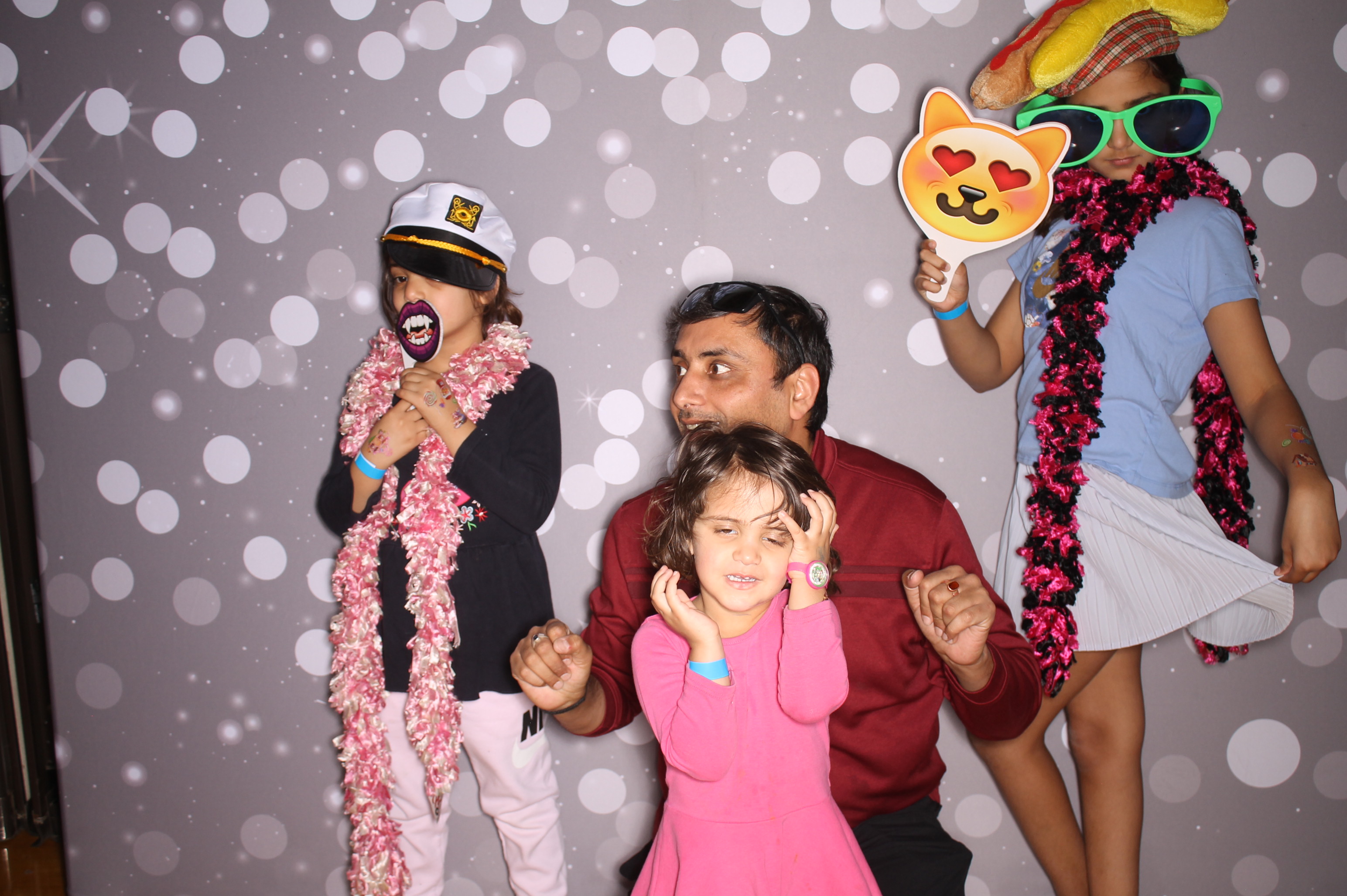 South Lebanon Elementary School Spring Frenzy | View more photos from the event at gallery.photoboothcincy.com/u/PhotoBoothCincy/South-Lebanon-Elementary-School-Spring-Frenzy