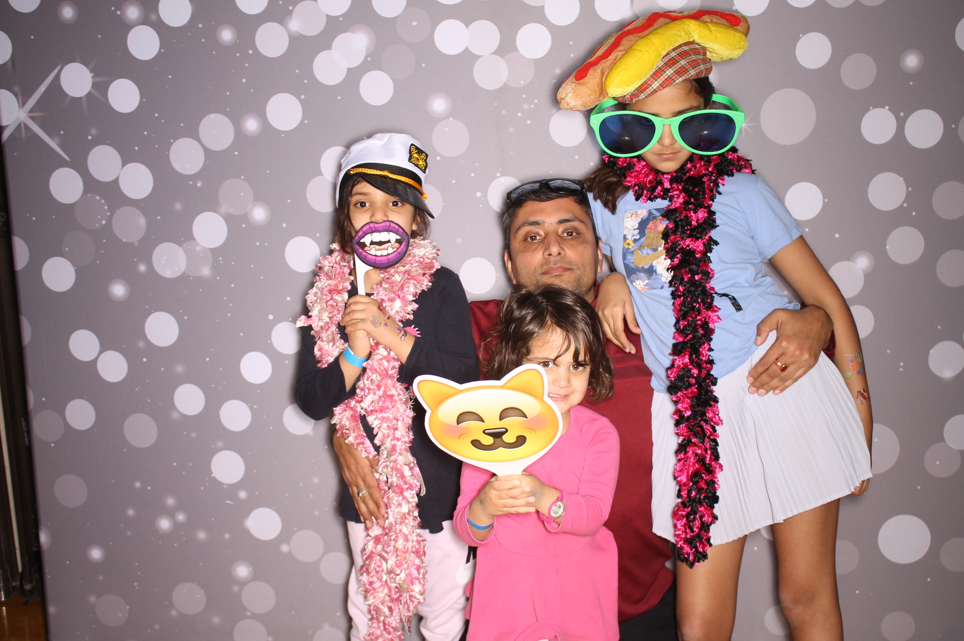 South Lebanon Elementary School Spring Frenzy | View more photos from the event at gallery.photoboothcincy.com/u/PhotoBoothCincy/South-Lebanon-Elementary-School-Spring-Frenzy