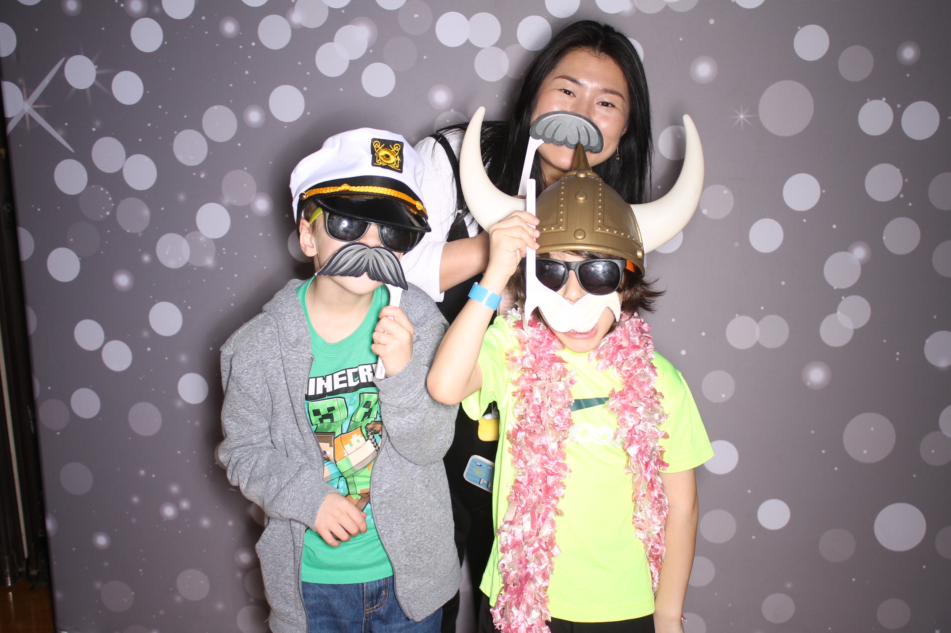 South Lebanon Elementary School Spring Frenzy | View more photos from the event at gallery.photoboothcincy.com/u/PhotoBoothCincy/South-Lebanon-Elementary-School-Spring-Frenzy