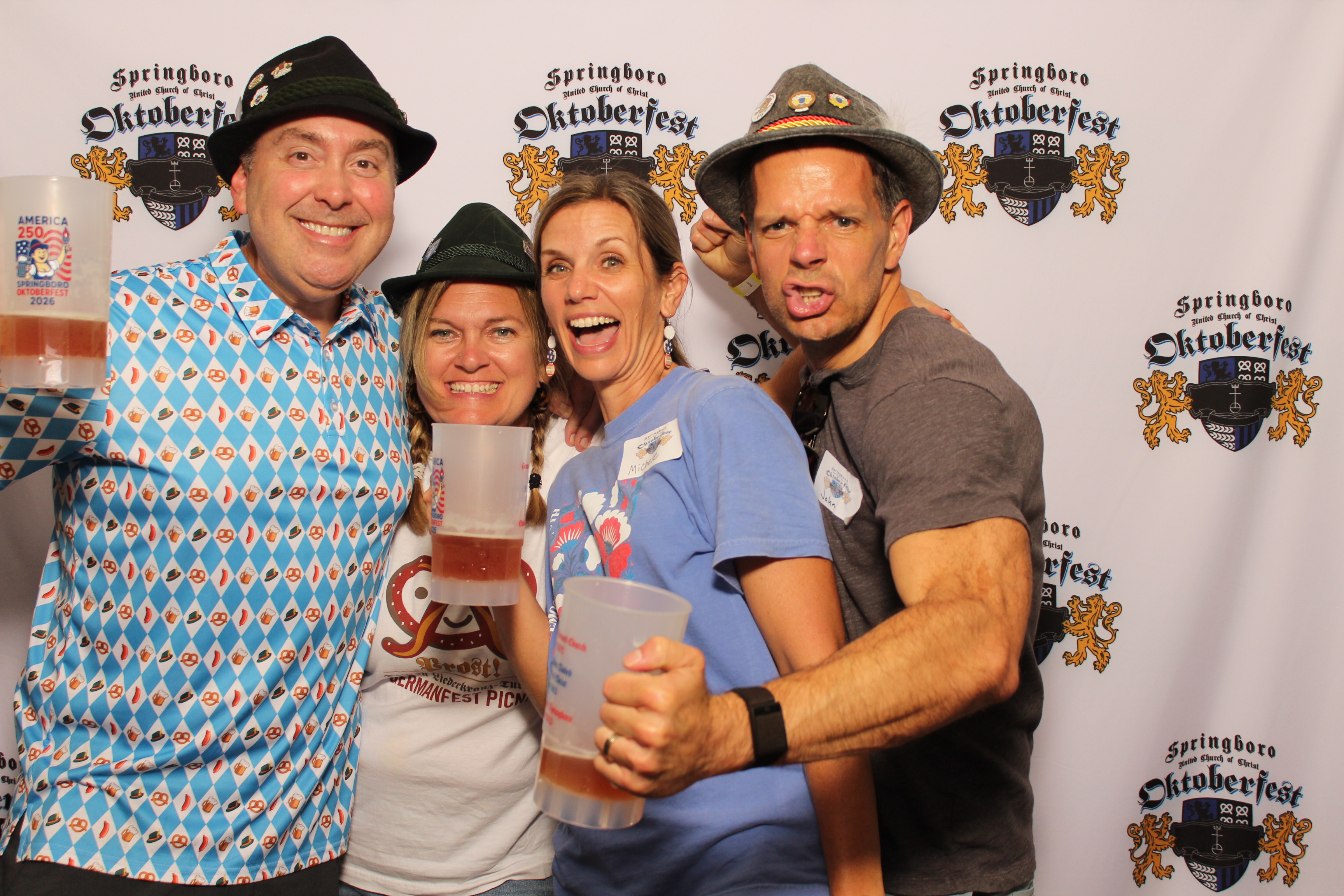 Springboro United Church of Christ Oktoberfest (Friday) | View more photos from the event at gallery.photoboothcincy.com/u/PhotoBoothCincy/Springboro-United-Church-of-Christ-Oktoberfest-Friday