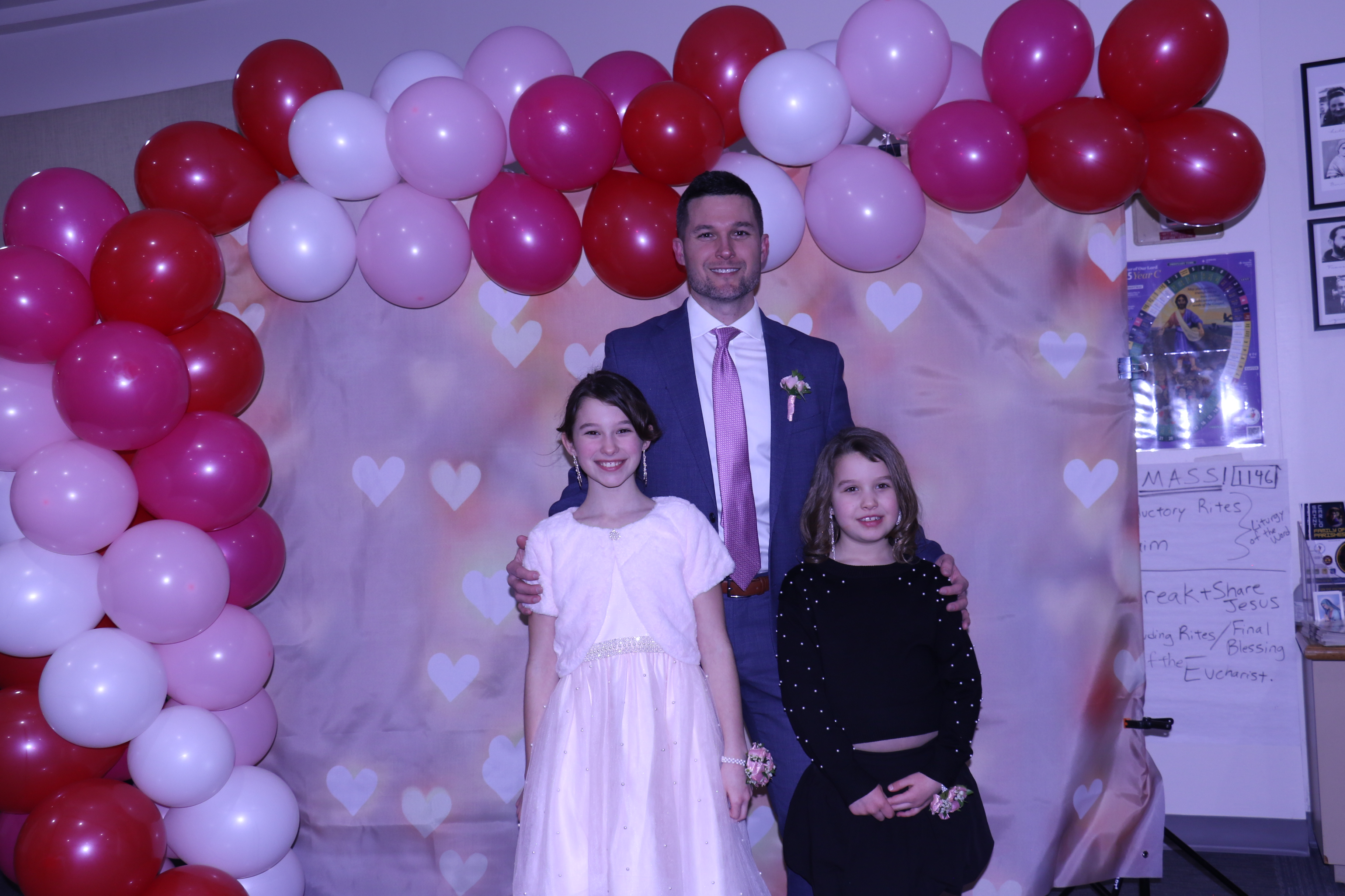 St. John Father Daughter Dance | View more photos from the event at gallery.photoboothcincy.com/u/PhotoBoothCincy/St-John-Father-Daughter-Dance