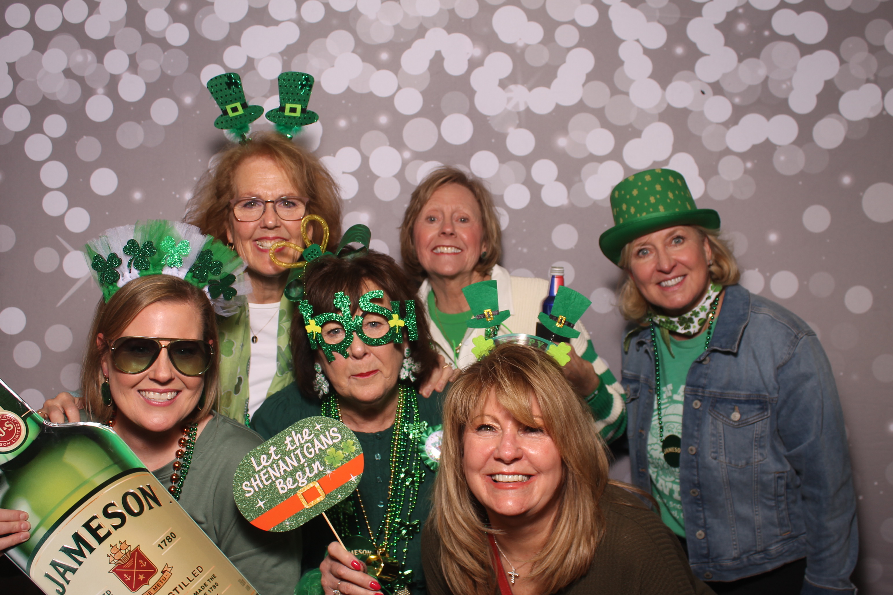 St Pattys Day at Molly Malone's | View more photos from the event at gallery.photoboothcincy.com/u/PhotoBoothCincy/St-Pattys-Day-at-Molly-Malones