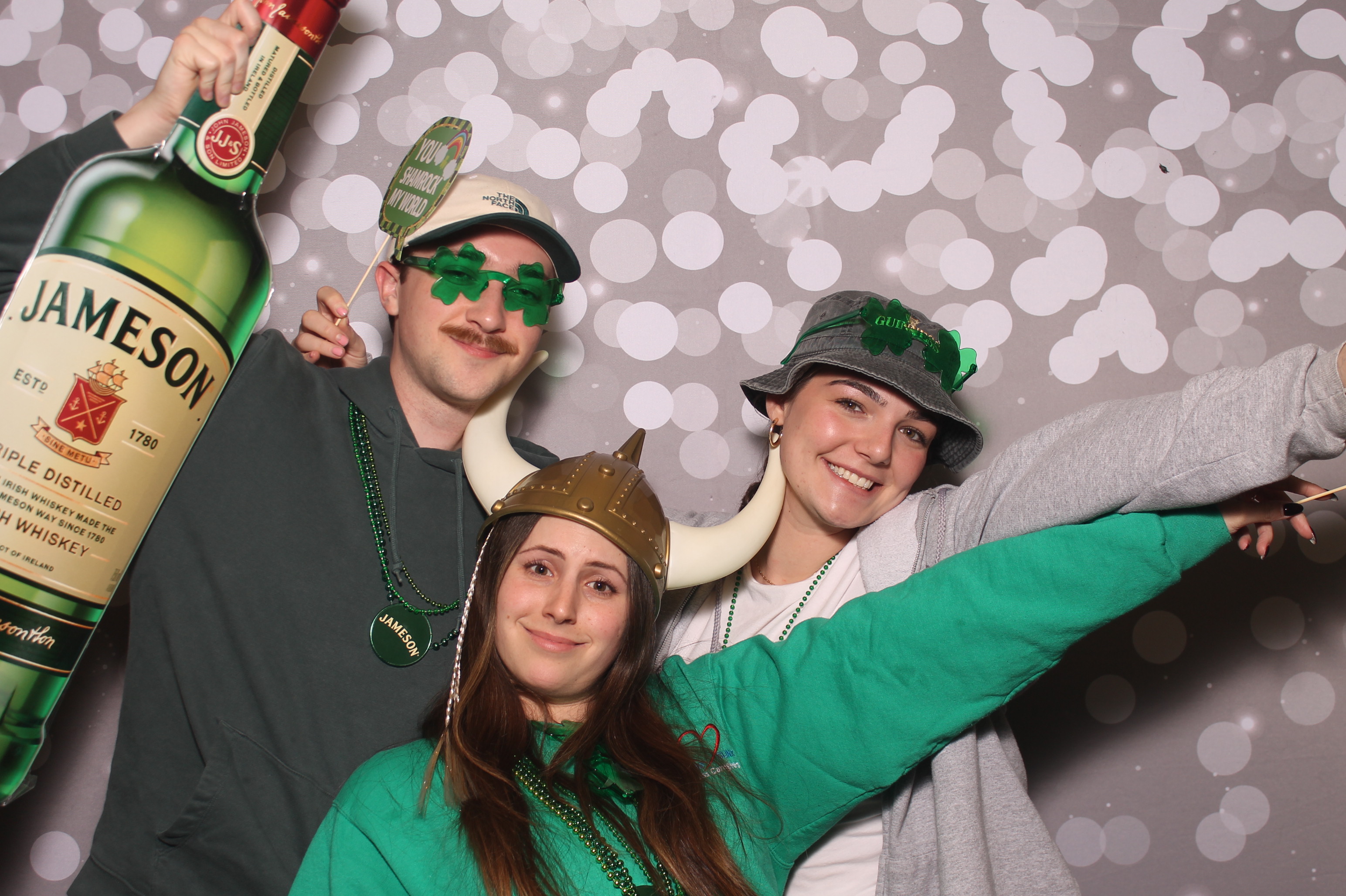 St Pattys Day at Molly Malone's | View more photos from the event at gallery.photoboothcincy.com/u/PhotoBoothCincy/St-Pattys-Day-at-Molly-Malones