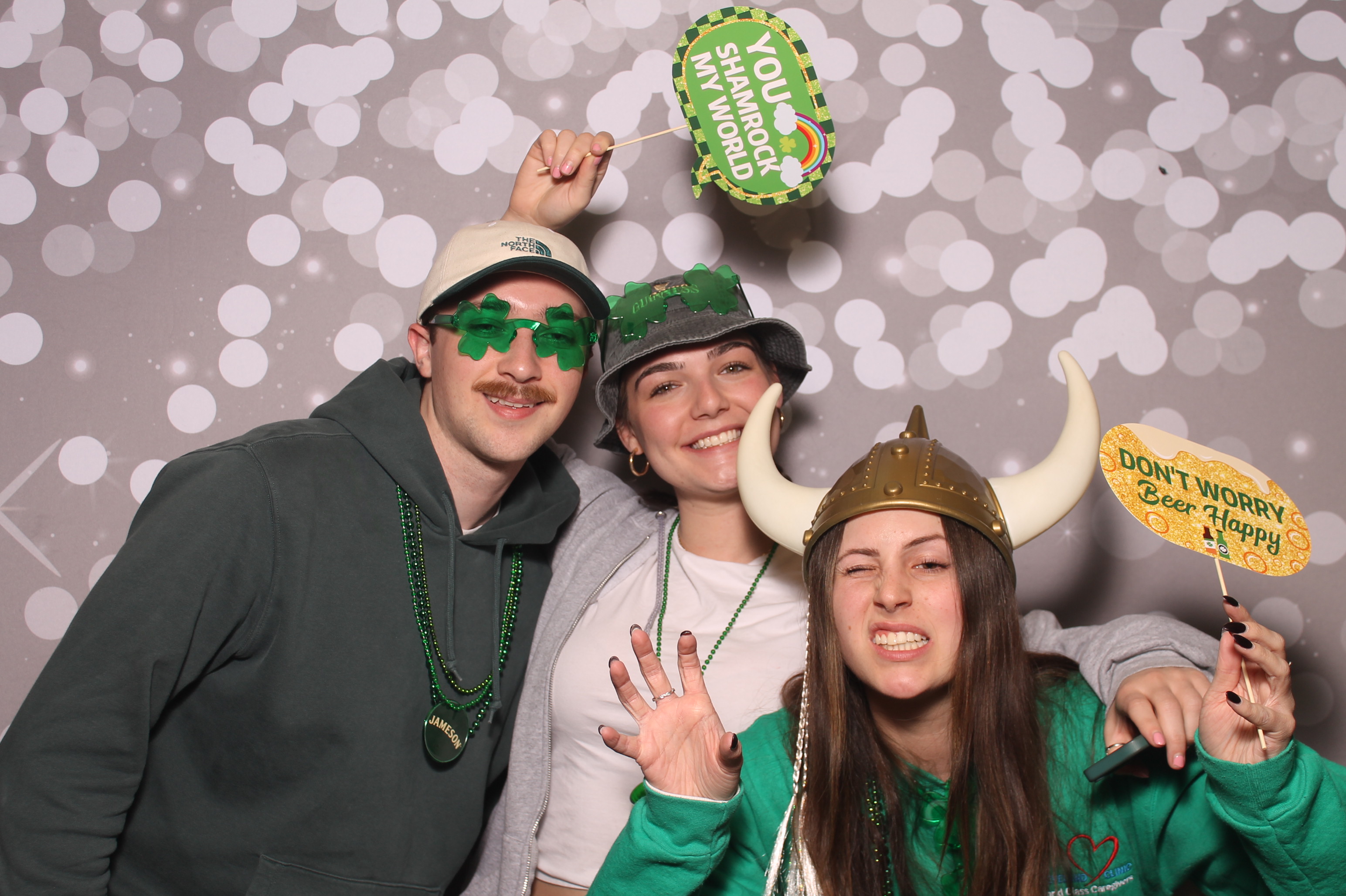 St Pattys Day at Molly Malone's | View more photos from the event at gallery.photoboothcincy.com/u/PhotoBoothCincy/St-Pattys-Day-at-Molly-Malones