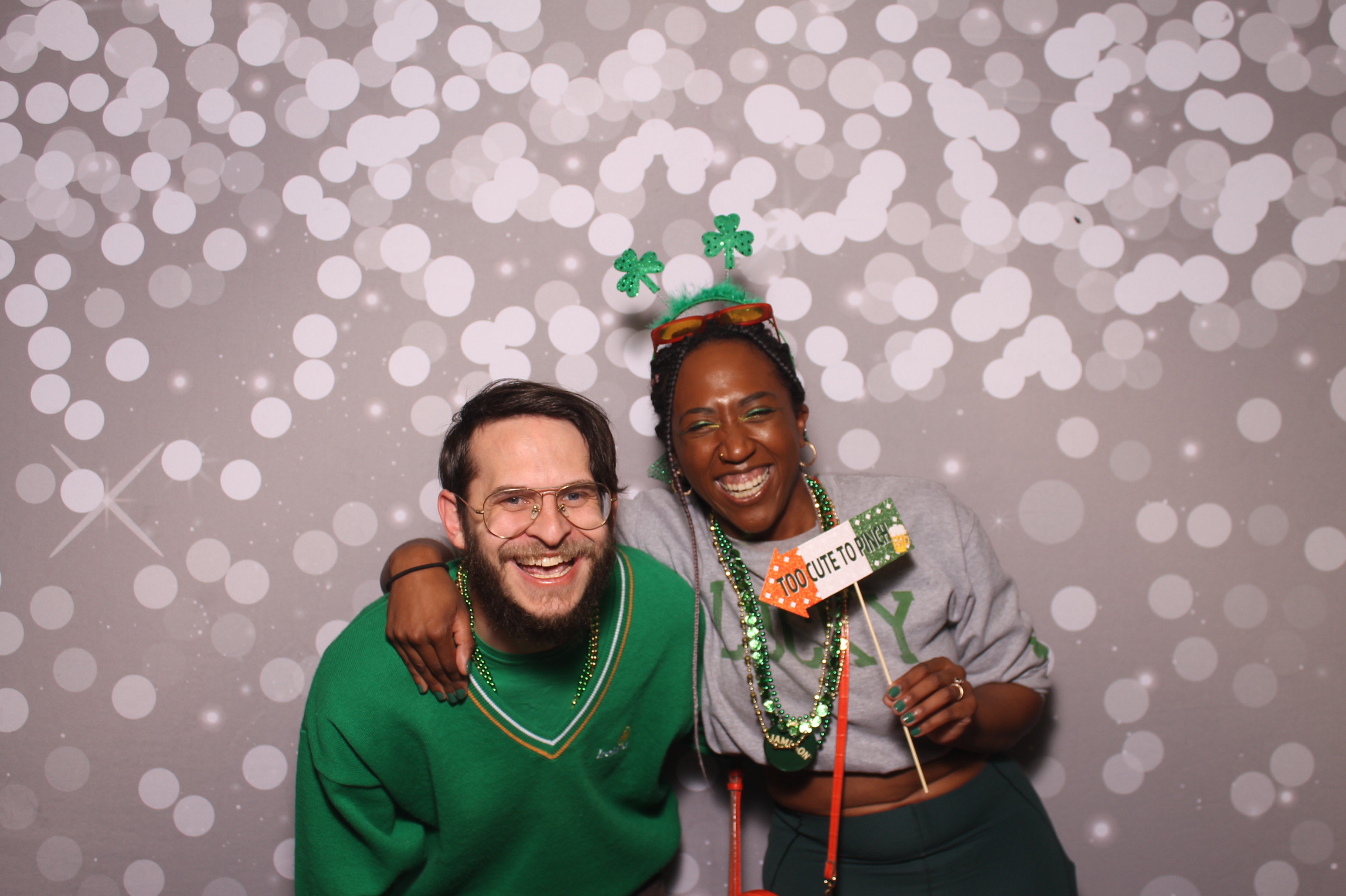 St Pattys Day at Molly Malone's | View more photos from the event at gallery.photoboothcincy.com/u/PhotoBoothCincy/St-Pattys-Day-at-Molly-Malones