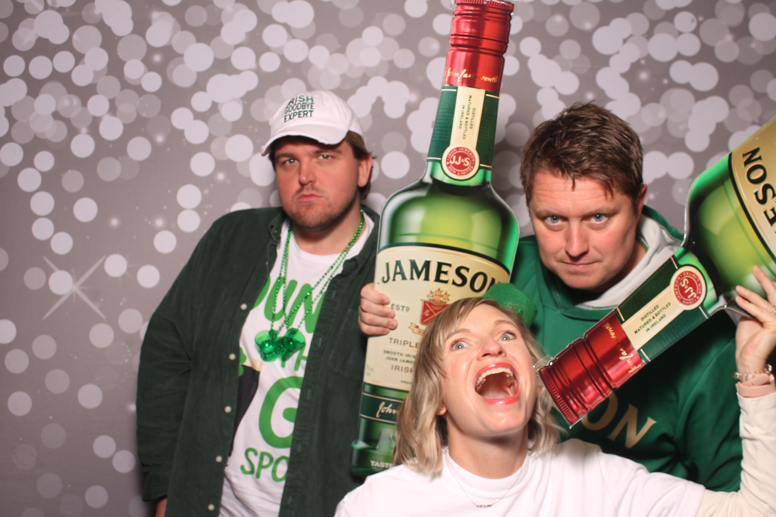 St Pattys Day at Molly Malone's | View more photos from the event at gallery.photoboothcincy.com/u/PhotoBoothCincy/St-Pattys-Day-at-Molly-Malones