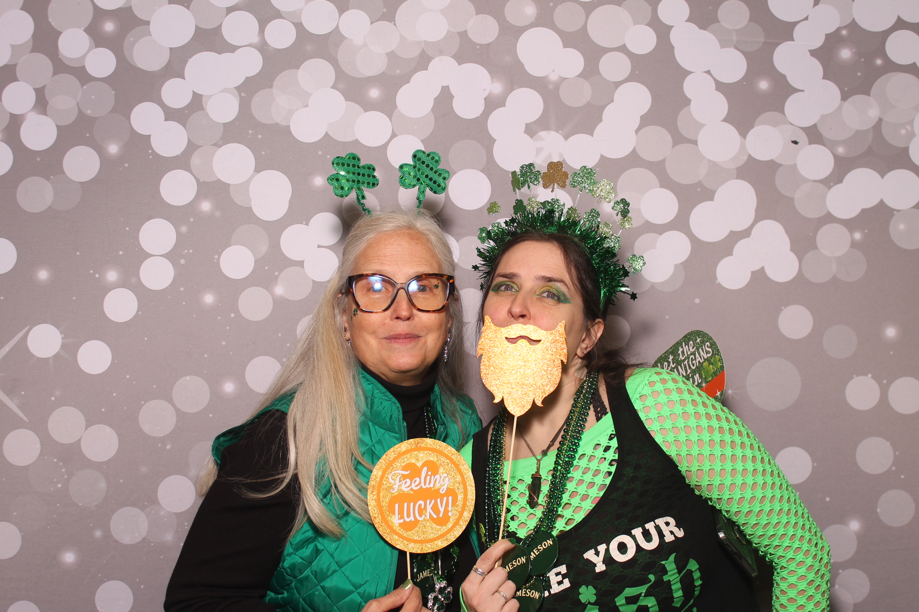 St Pattys Day at Molly Malone's | View more photos from the event at gallery.photoboothcincy.com/u/PhotoBoothCincy/St-Pattys-Day-at-Molly-Malones