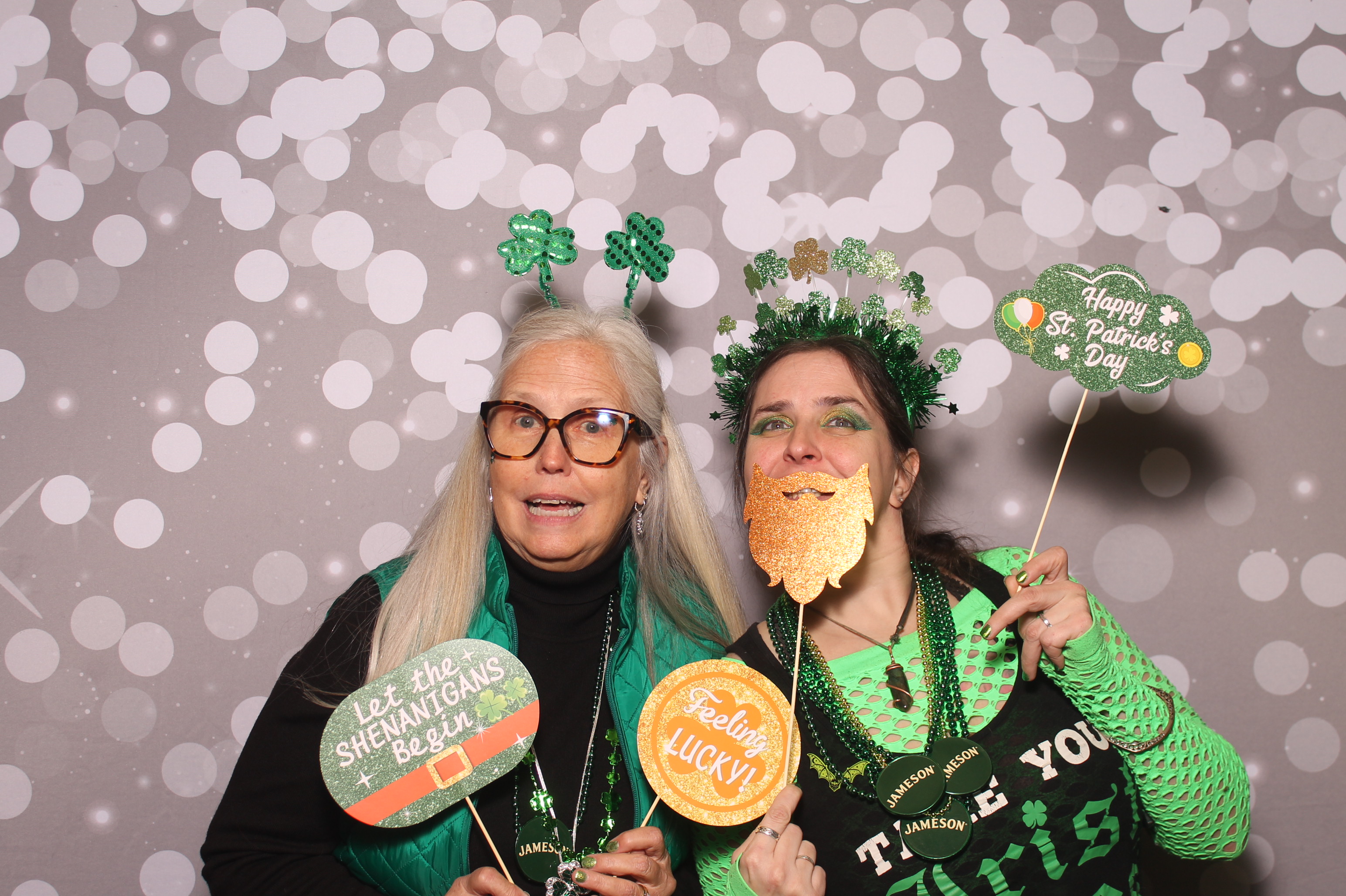 St Pattys Day at Molly Malone's | View more photos from the event at gallery.photoboothcincy.com/u/PhotoBoothCincy/St-Pattys-Day-at-Molly-Malones