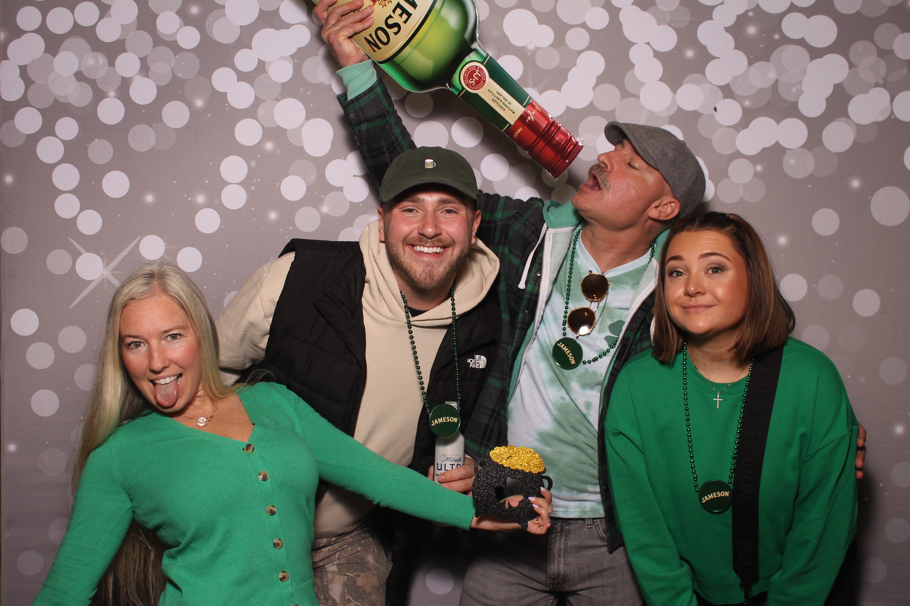 St Pattys Day at Molly Malone's | View more photos from the event at gallery.photoboothcincy.com/u/PhotoBoothCincy/St-Pattys-Day-at-Molly-Malones