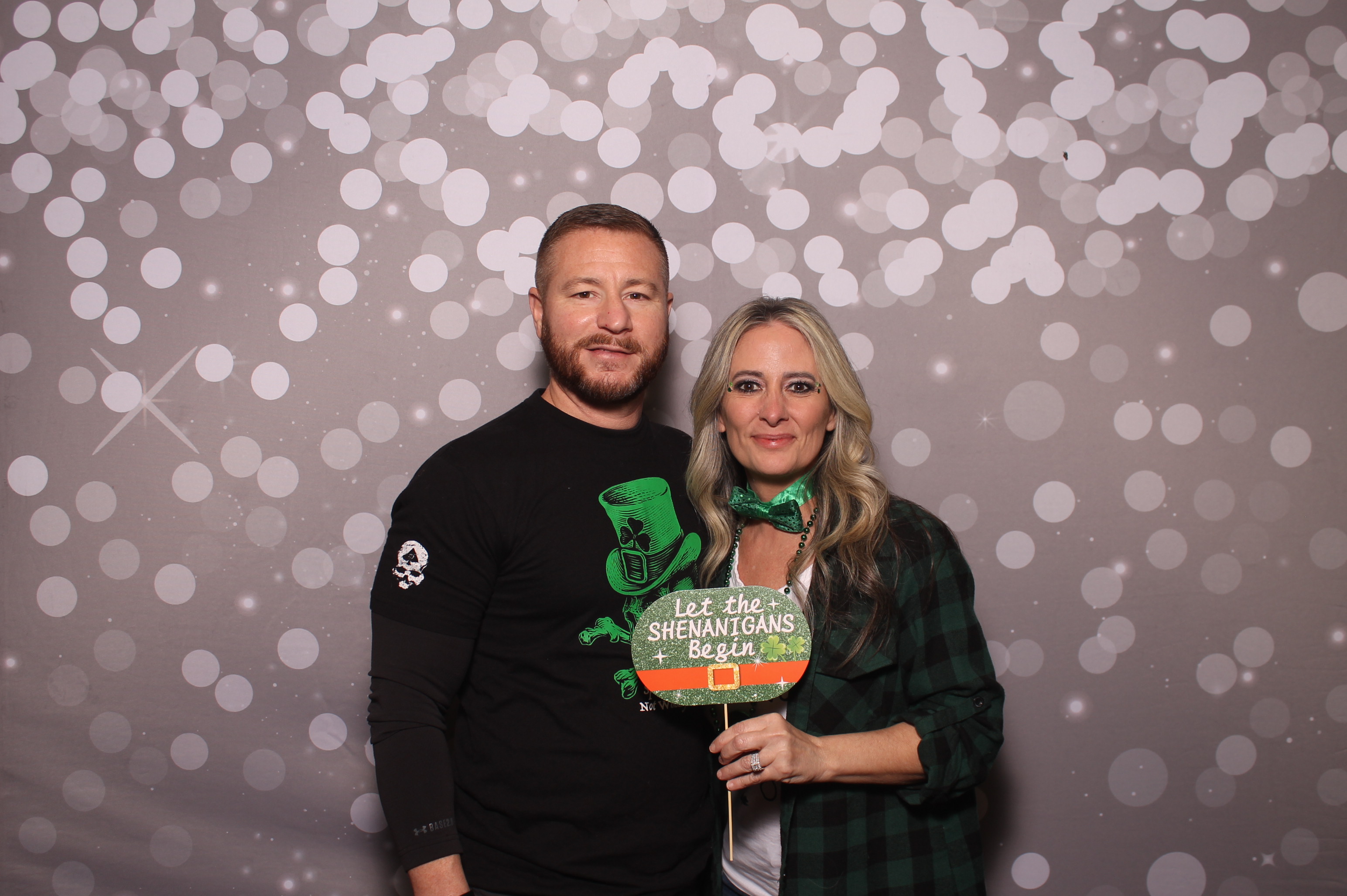 St Pattys Day at Molly Malone's | View more photos from the event at gallery.photoboothcincy.com/u/PhotoBoothCincy/St-Pattys-Day-at-Molly-Malones