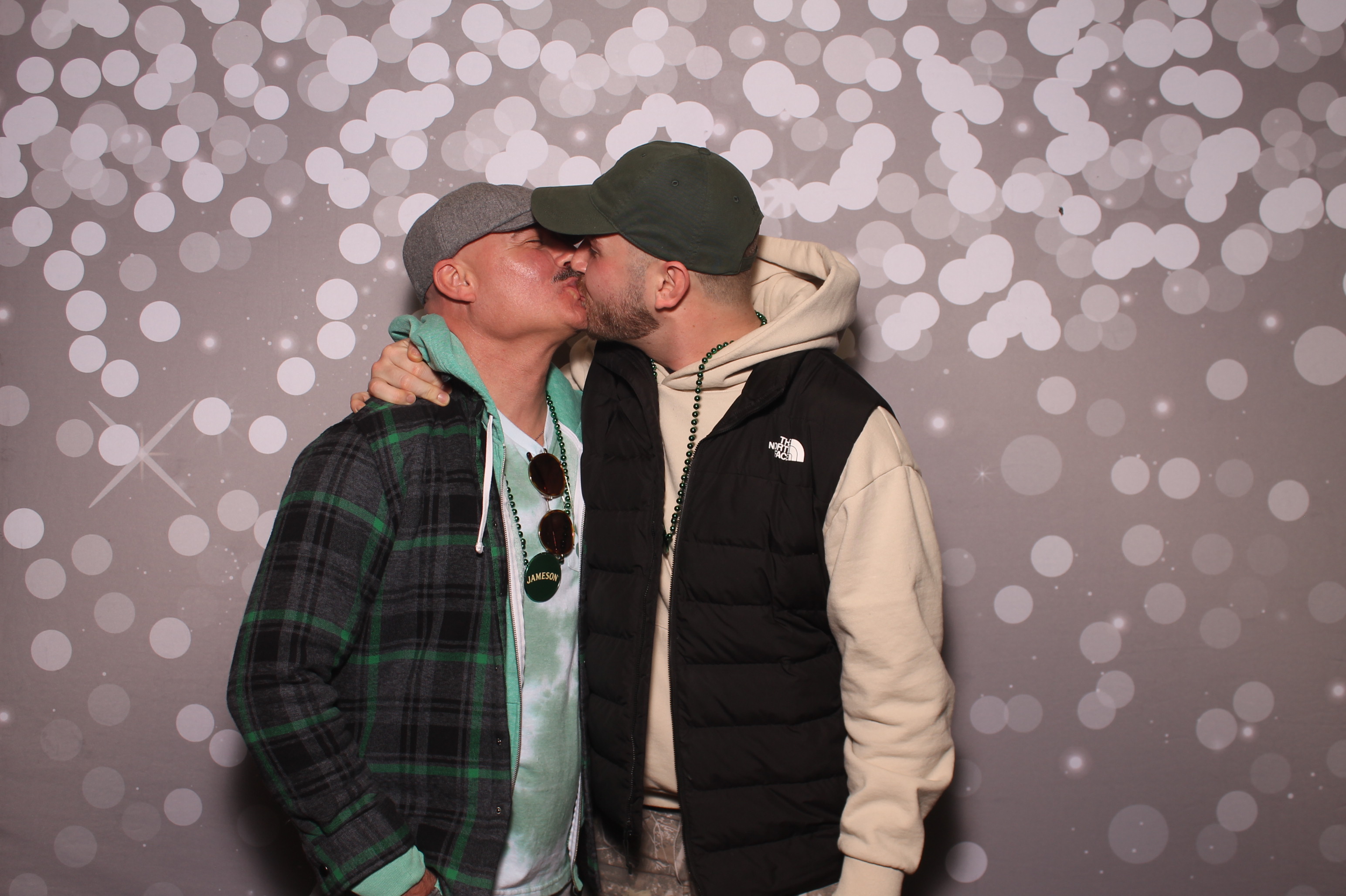 St Pattys Day at Molly Malone's | View more photos from the event at gallery.photoboothcincy.com/u/PhotoBoothCincy/St-Pattys-Day-at-Molly-Malones