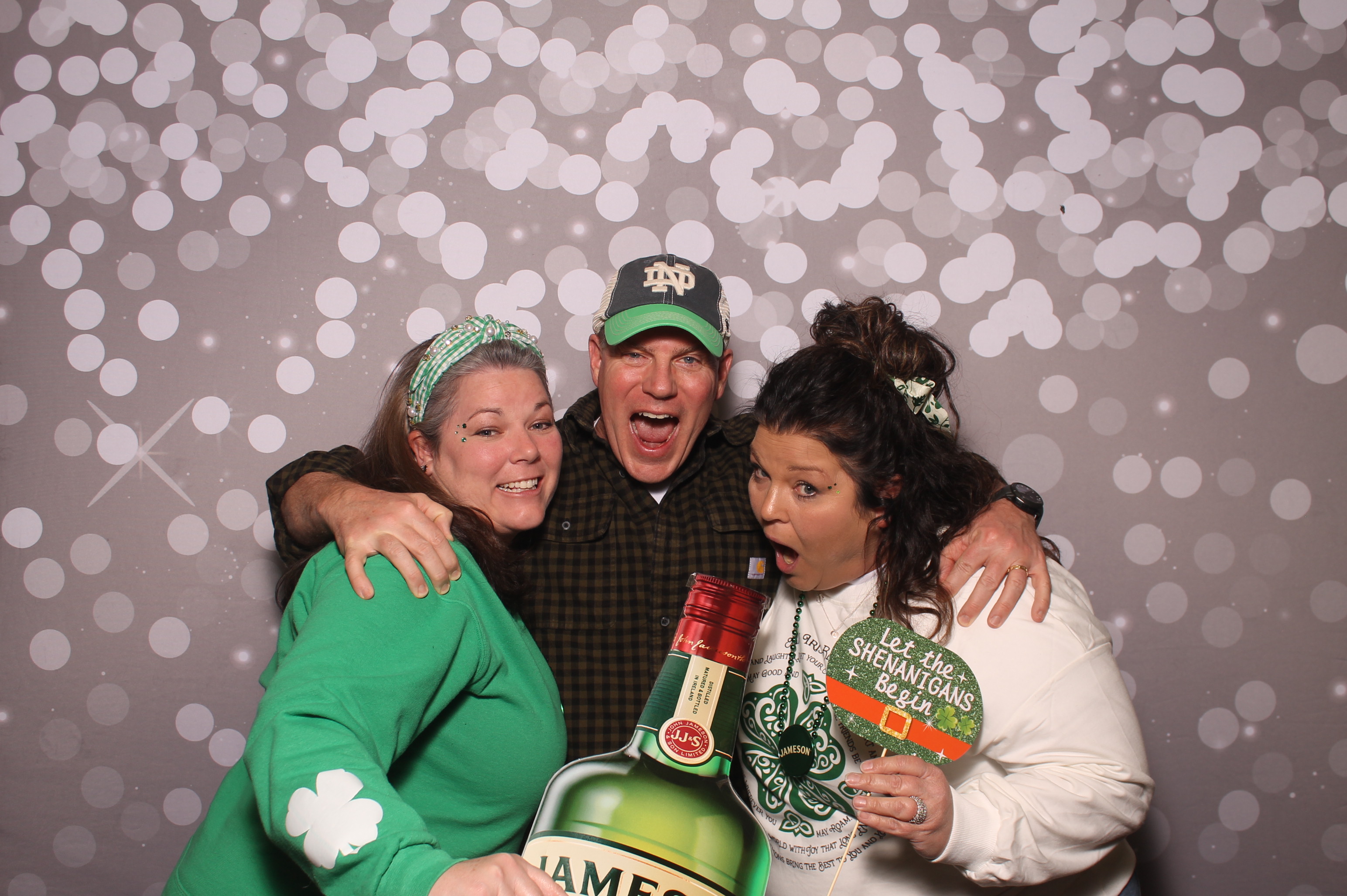 St Pattys Day at Molly Malone's | View more photos from the event at gallery.photoboothcincy.com/u/PhotoBoothCincy/St-Pattys-Day-at-Molly-Malones