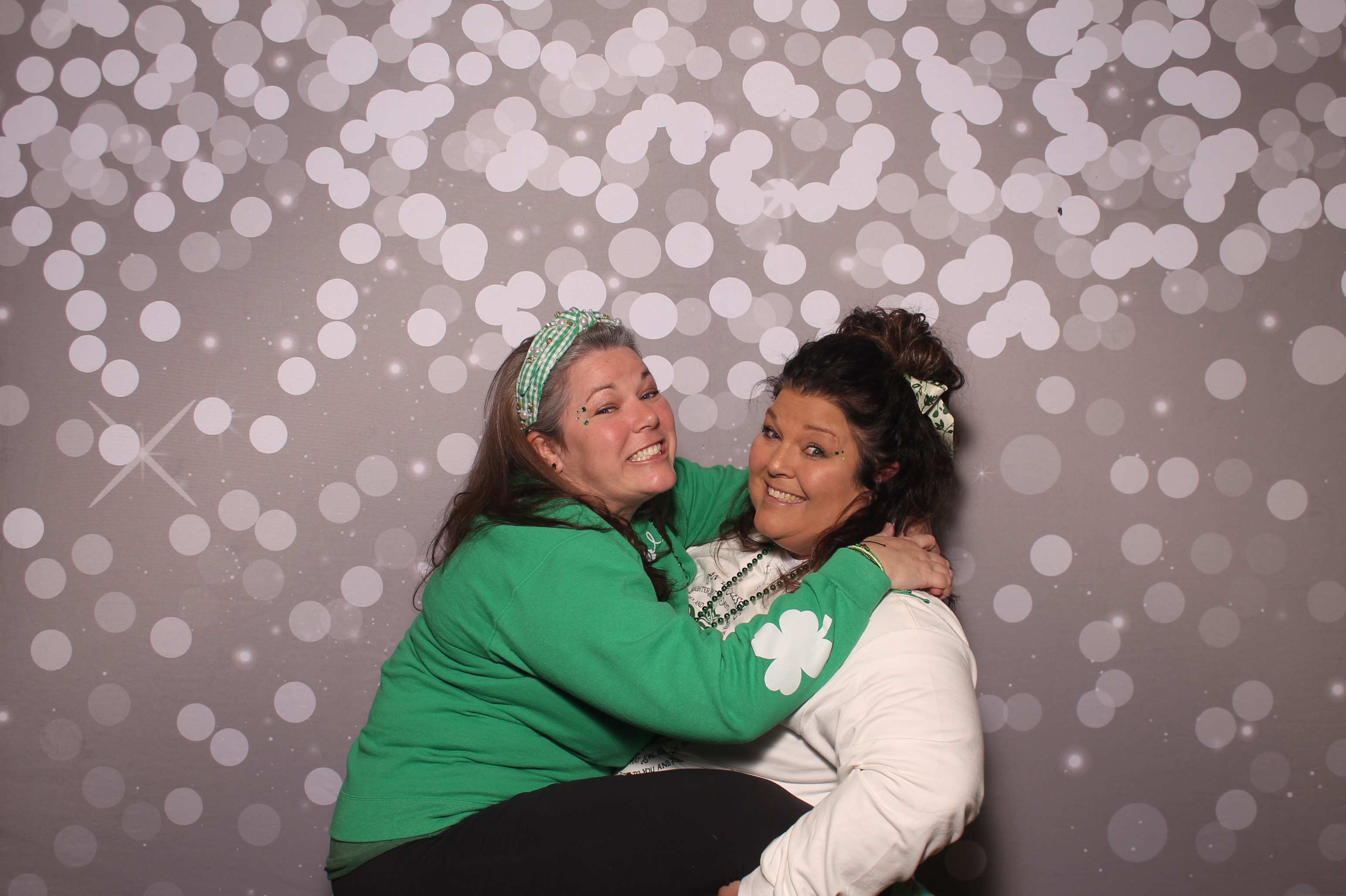 St Pattys Day at Molly Malone's | View more photos from the event at gallery.photoboothcincy.com/u/PhotoBoothCincy/St-Pattys-Day-at-Molly-Malones