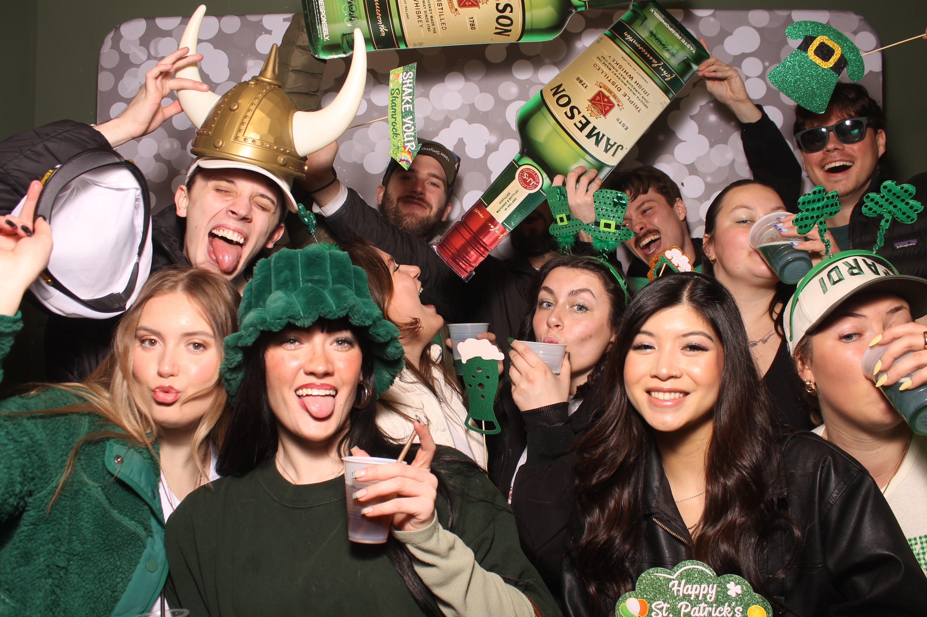 St Pattys Day at Molly Malone's | View more photos from the event at gallery.photoboothcincy.com/u/PhotoBoothCincy/St-Pattys-Day-at-Molly-Malones