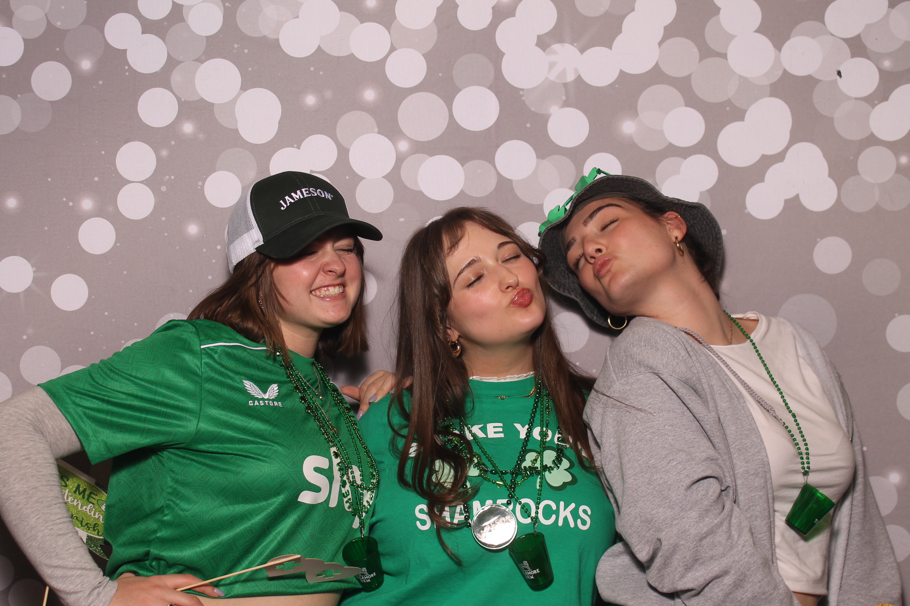 St Pattys Day at Molly Malone's | View more photos from the event at gallery.photoboothcincy.com/u/PhotoBoothCincy/St-Pattys-Day-at-Molly-Malones