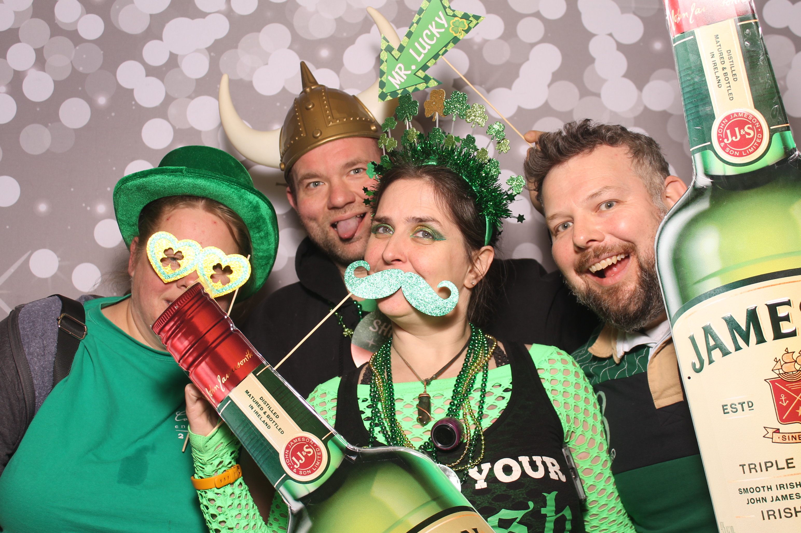 St Pattys Day at Molly Malone's | View more photos from the event at gallery.photoboothcincy.com/u/PhotoBoothCincy/St-Pattys-Day-at-Molly-Malones