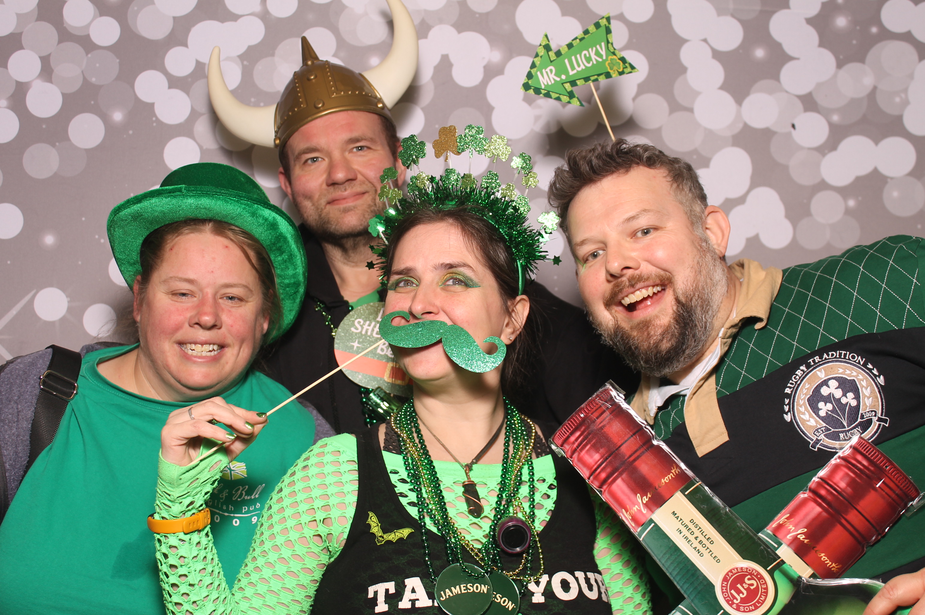 St Pattys Day at Molly Malone's | View more photos from the event at gallery.photoboothcincy.com/u/PhotoBoothCincy/St-Pattys-Day-at-Molly-Malones