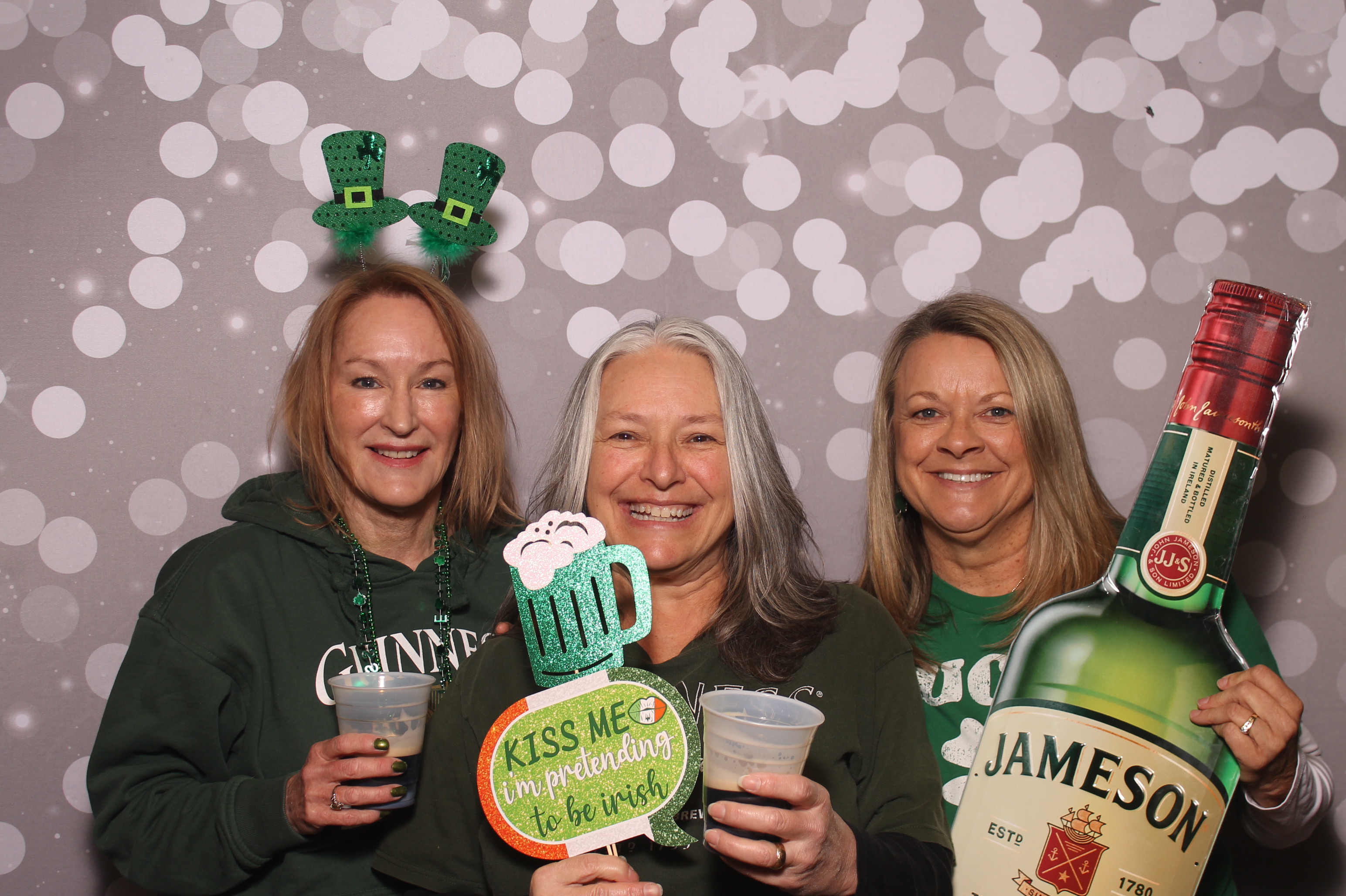 St Pattys Day at Molly Malone's | View more photos from the event at gallery.photoboothcincy.com/u/PhotoBoothCincy/St-Pattys-Day-at-Molly-Malones