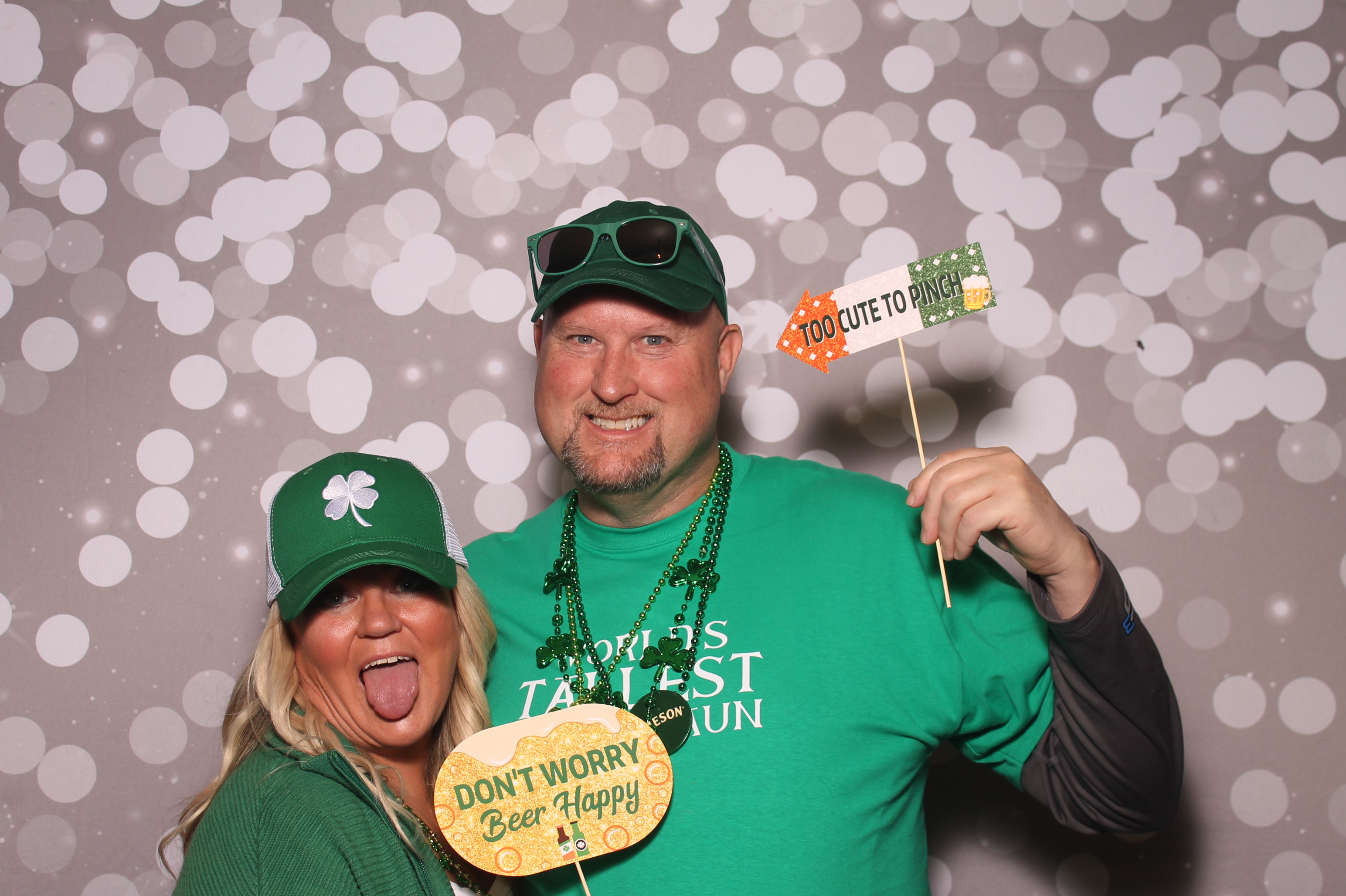 St Pattys Day at Molly Malone's | View more photos from the event at gallery.photoboothcincy.com/u/PhotoBoothCincy/St-Pattys-Day-at-Molly-Malones