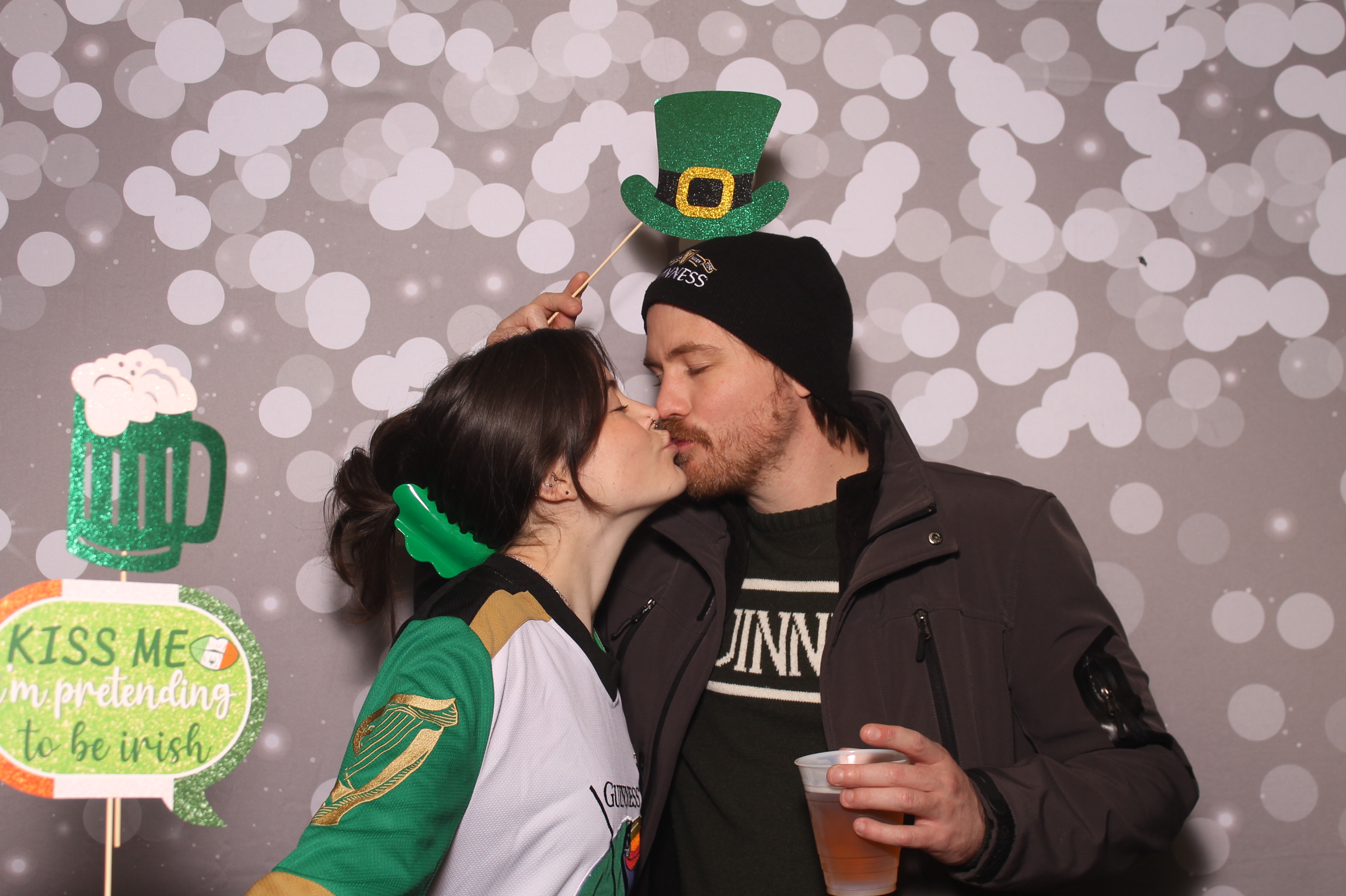 St Pattys Day at Molly Malone's | View more photos from the event at gallery.photoboothcincy.com/u/PhotoBoothCincy/St-Pattys-Day-at-Molly-Malones
