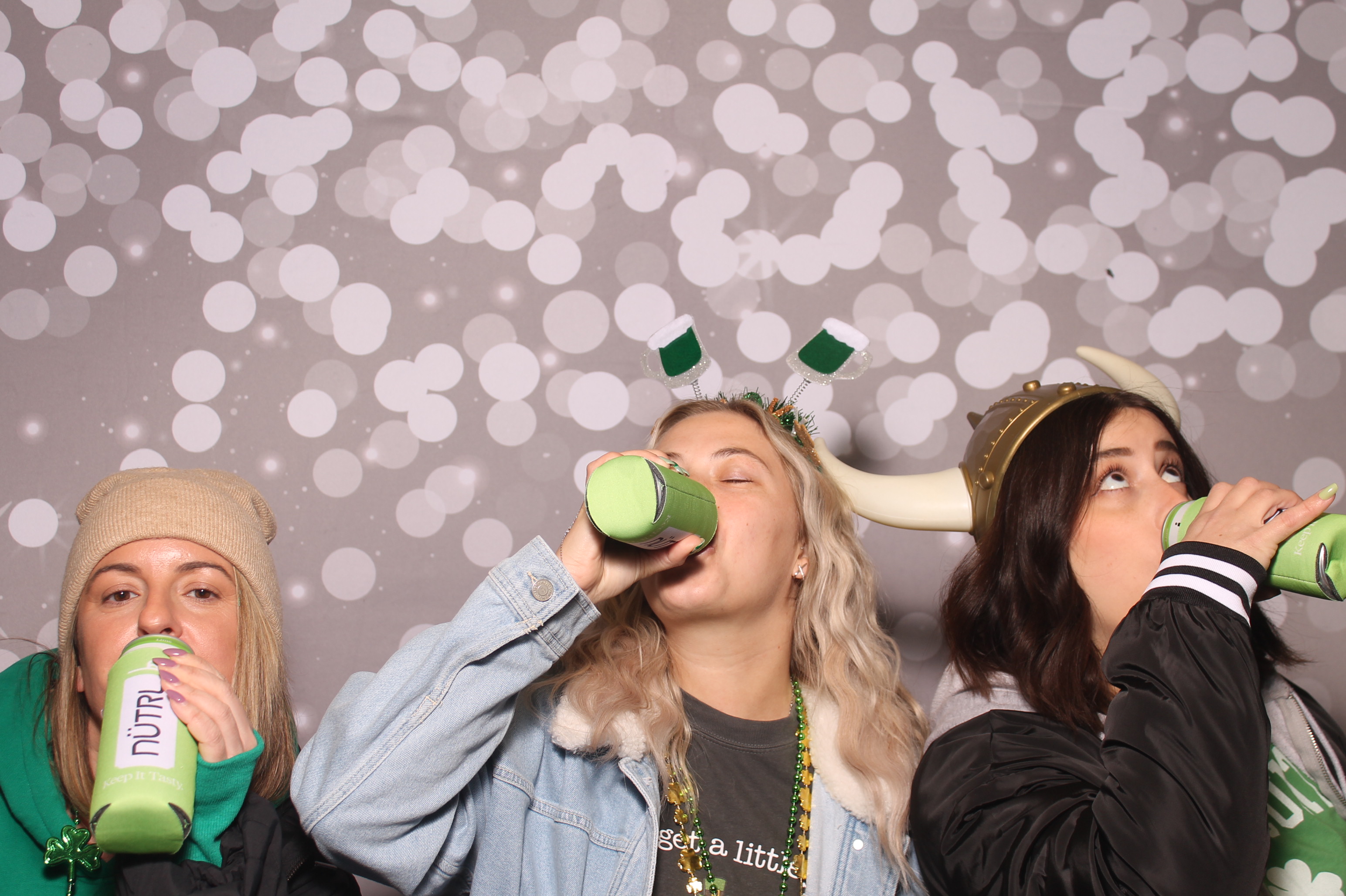 St Pattys Day at Molly Malone's | View more photos from the event at gallery.photoboothcincy.com/u/PhotoBoothCincy/St-Pattys-Day-at-Molly-Malones
