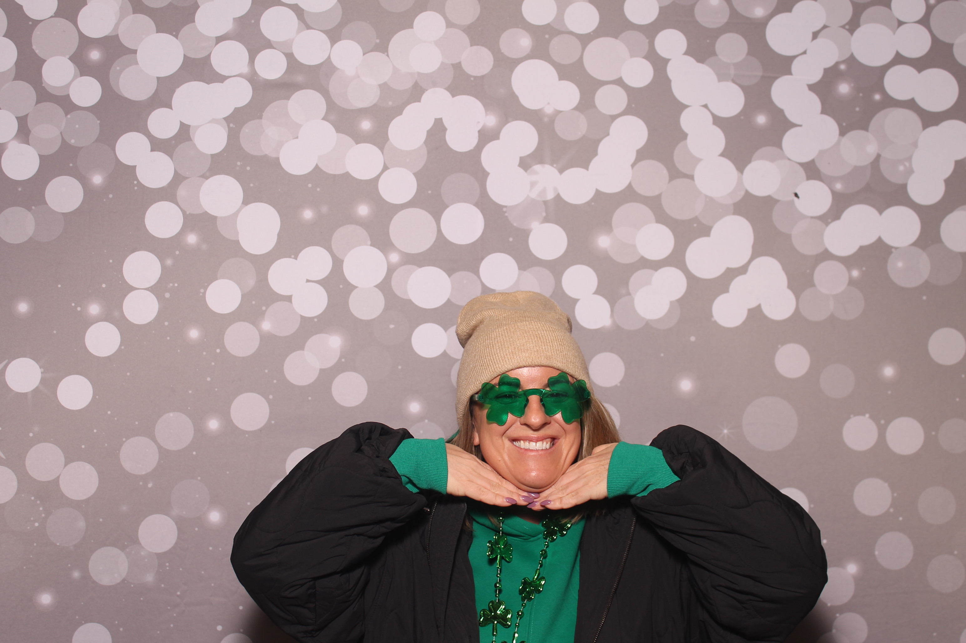 St Pattys Day at Molly Malone's | View more photos from the event at gallery.photoboothcincy.com/u/PhotoBoothCincy/St-Pattys-Day-at-Molly-Malones