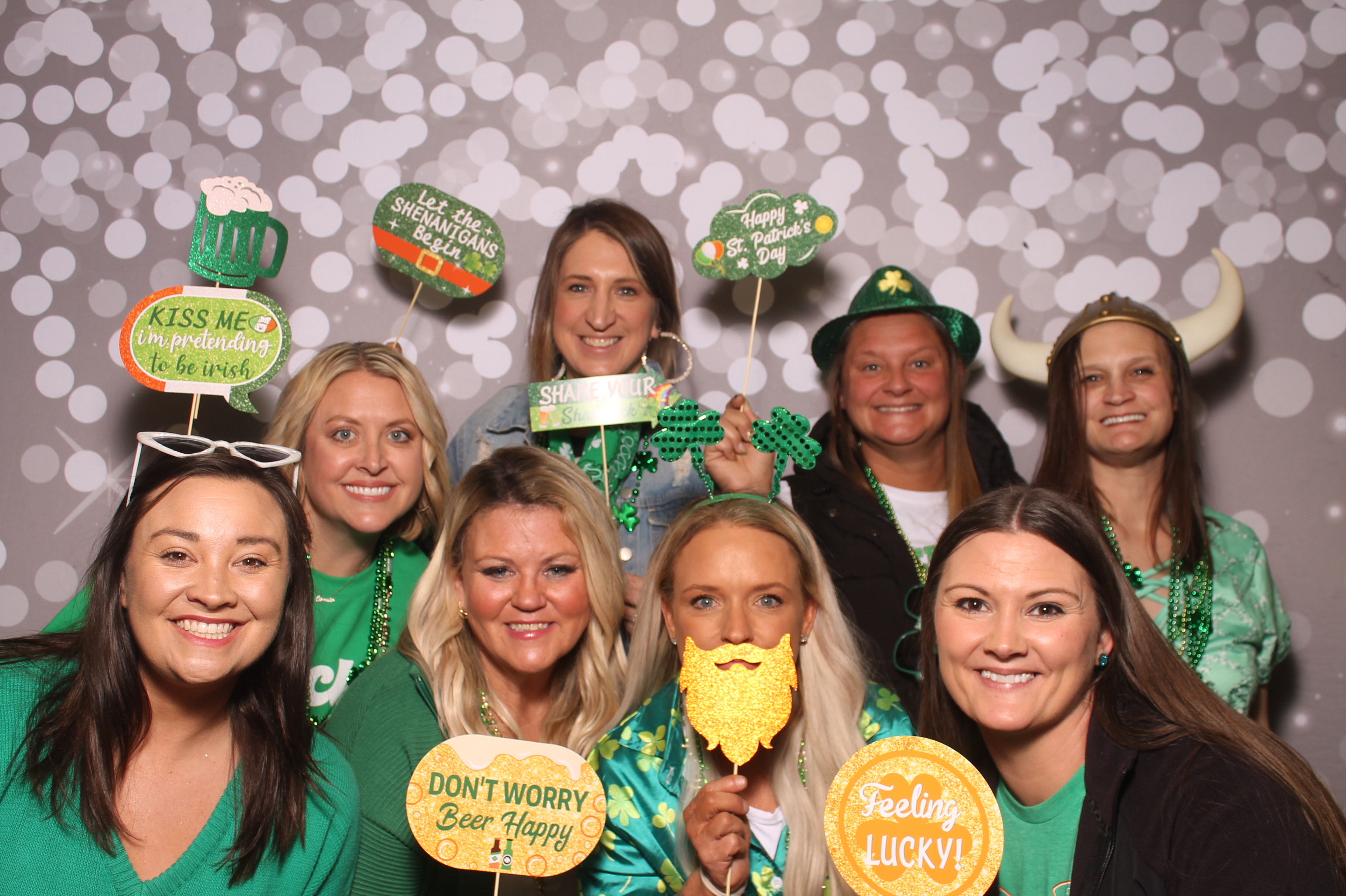 St Pattys Day at Molly Malone's | View more photos from the event at gallery.photoboothcincy.com/u/PhotoBoothCincy/St-Pattys-Day-at-Molly-Malones