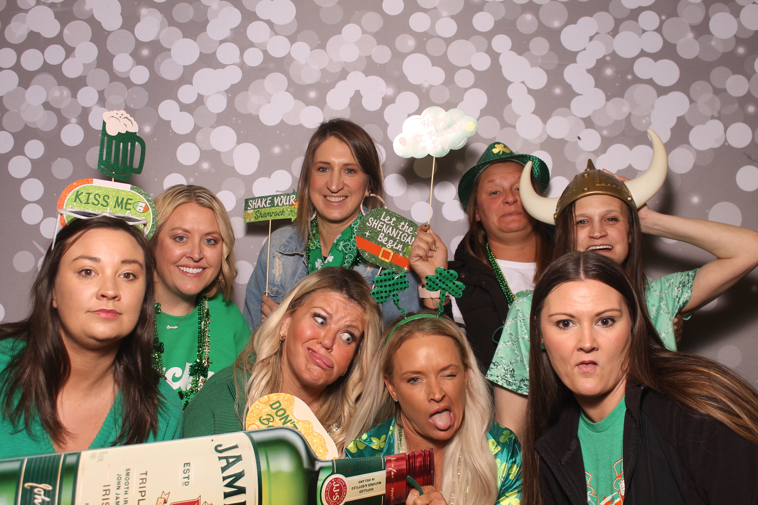 St Pattys Day at Molly Malone's | View more photos from the event at gallery.photoboothcincy.com/u/PhotoBoothCincy/St-Pattys-Day-at-Molly-Malones
