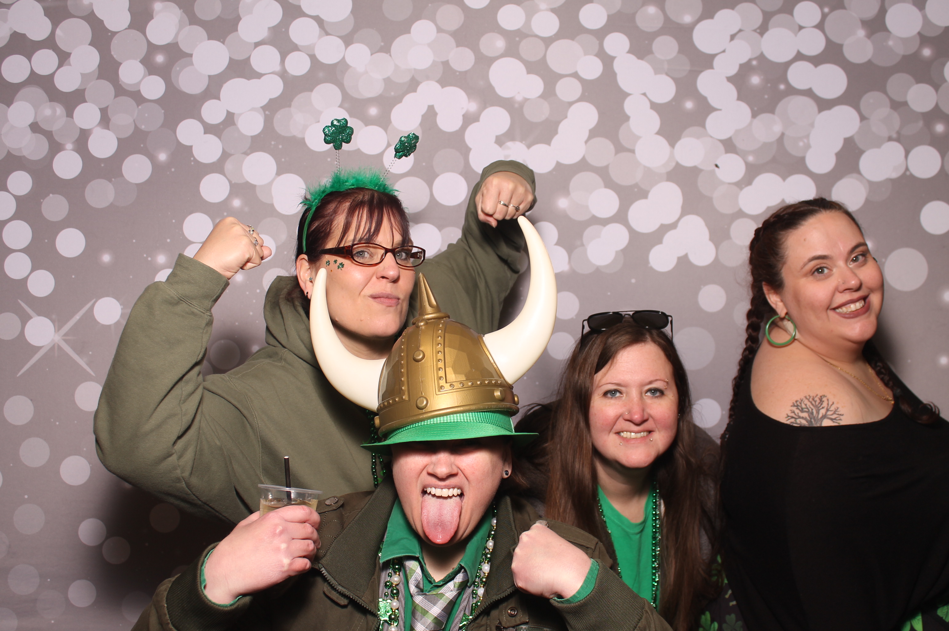 St Pattys Day at Molly Malone's | View more photos from the event at gallery.photoboothcincy.com/u/PhotoBoothCincy/St-Pattys-Day-at-Molly-Malones