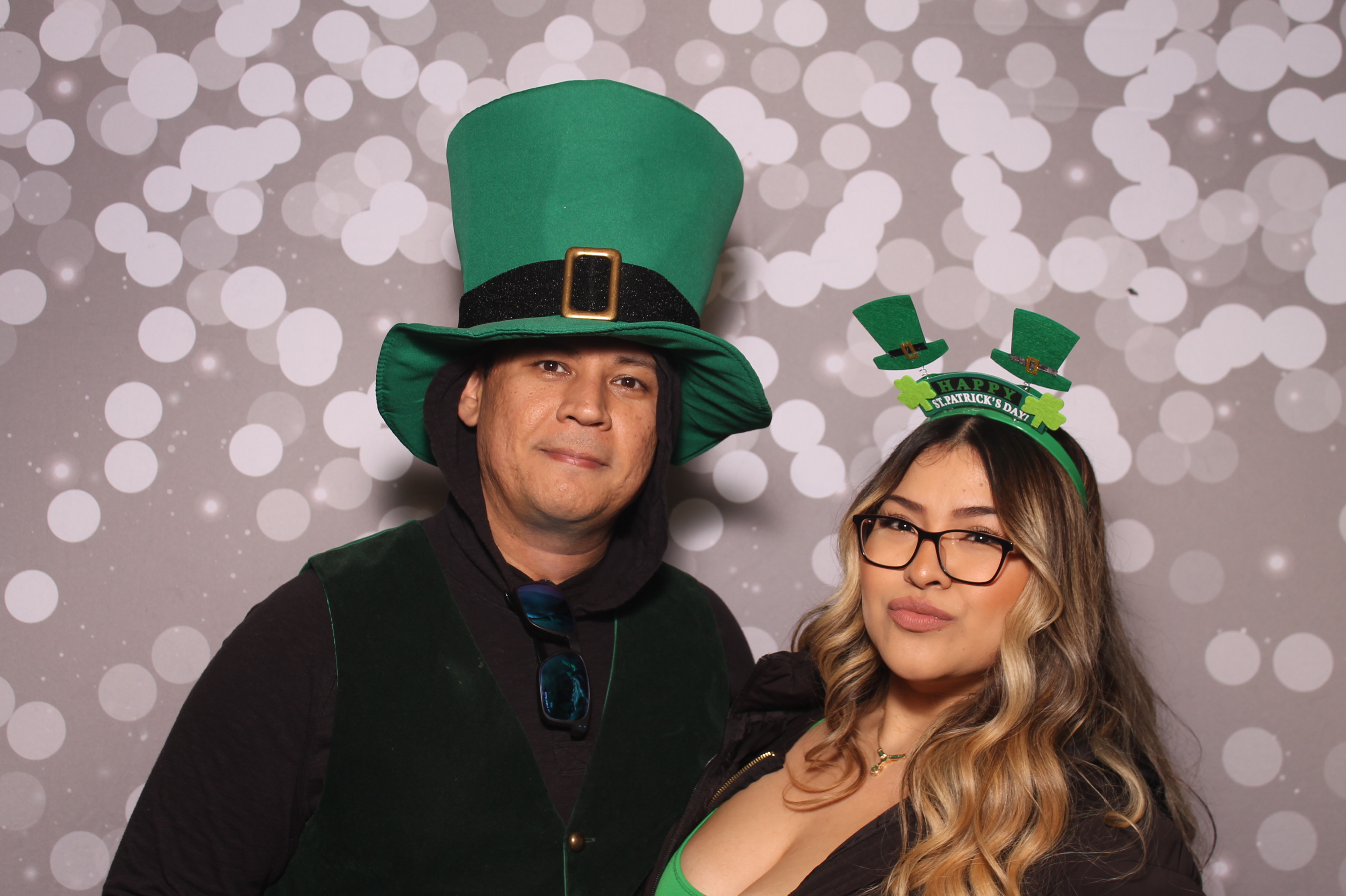 St Pattys Day at Molly Malone's | View more photos from the event at gallery.photoboothcincy.com/u/PhotoBoothCincy/St-Pattys-Day-at-Molly-Malones