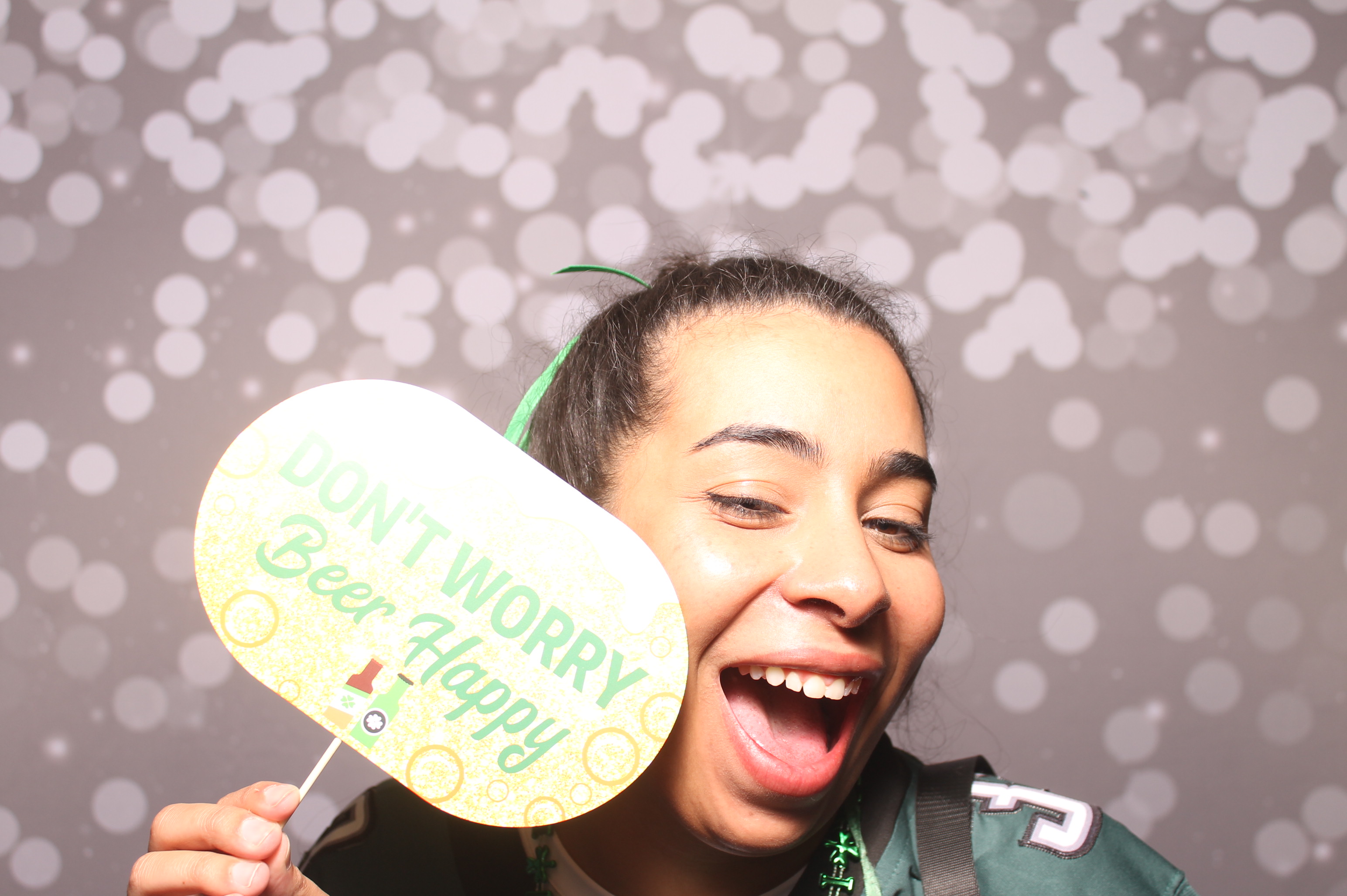 St Pattys Day at Molly Malone's | View more photos from the event at gallery.photoboothcincy.com/u/PhotoBoothCincy/St-Pattys-Day-at-Molly-Malones