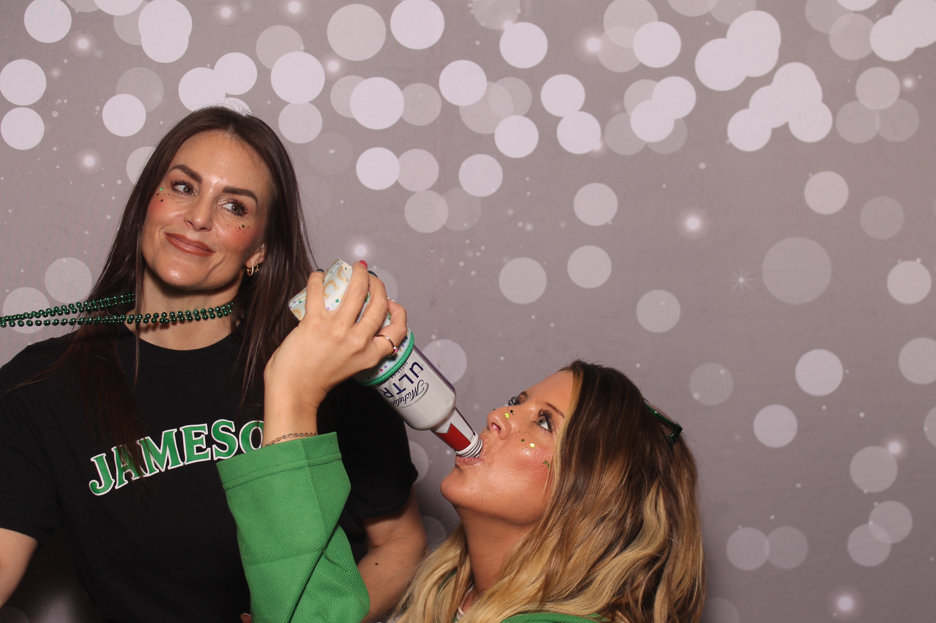 St Pattys Day at Molly Malone's | View more photos from the event at gallery.photoboothcincy.com/u/PhotoBoothCincy/St-Pattys-Day-at-Molly-Malones