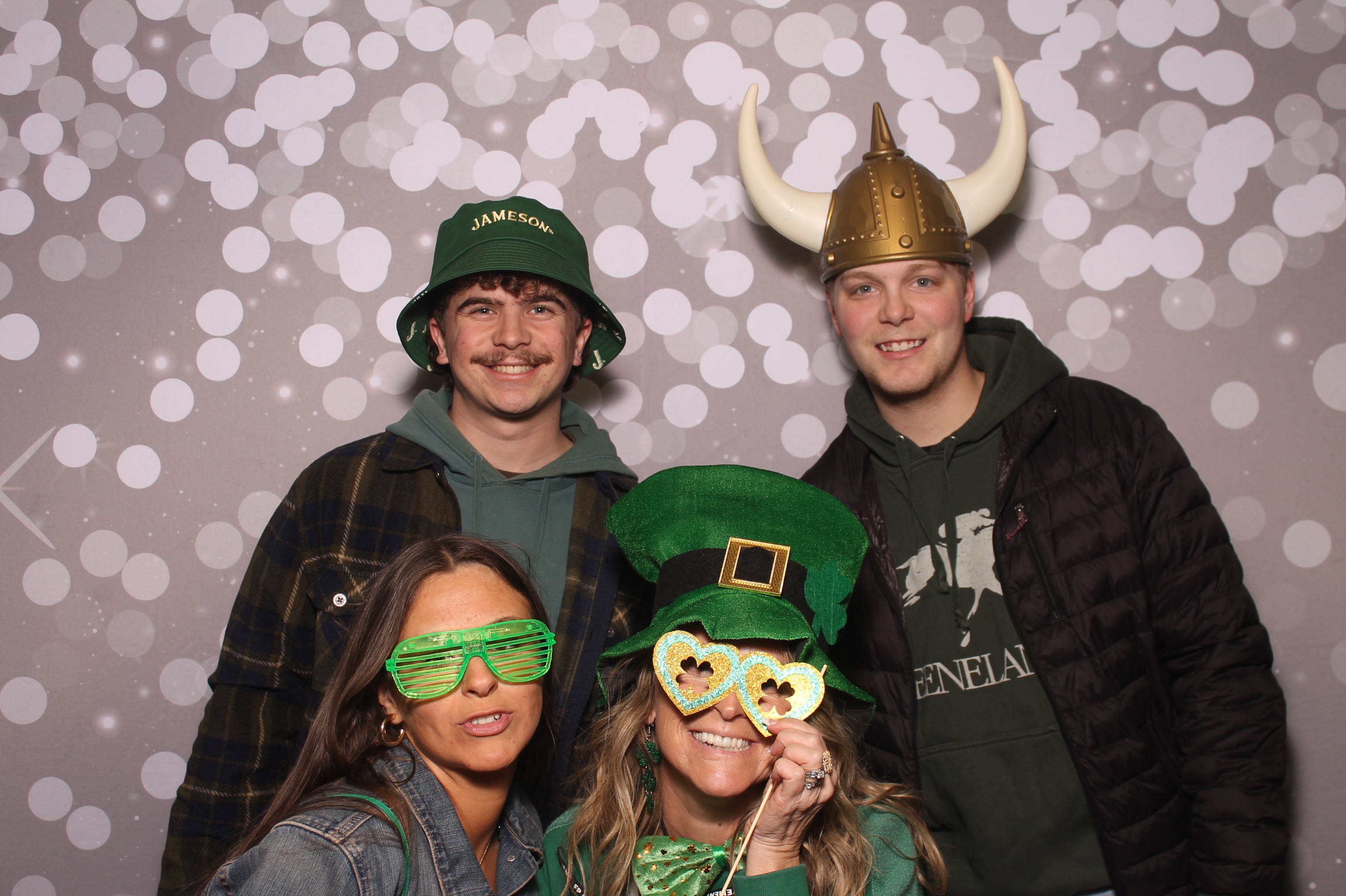 St Pattys Day at Molly Malone's | View more photos from the event at gallery.photoboothcincy.com/u/PhotoBoothCincy/St-Pattys-Day-at-Molly-Malones