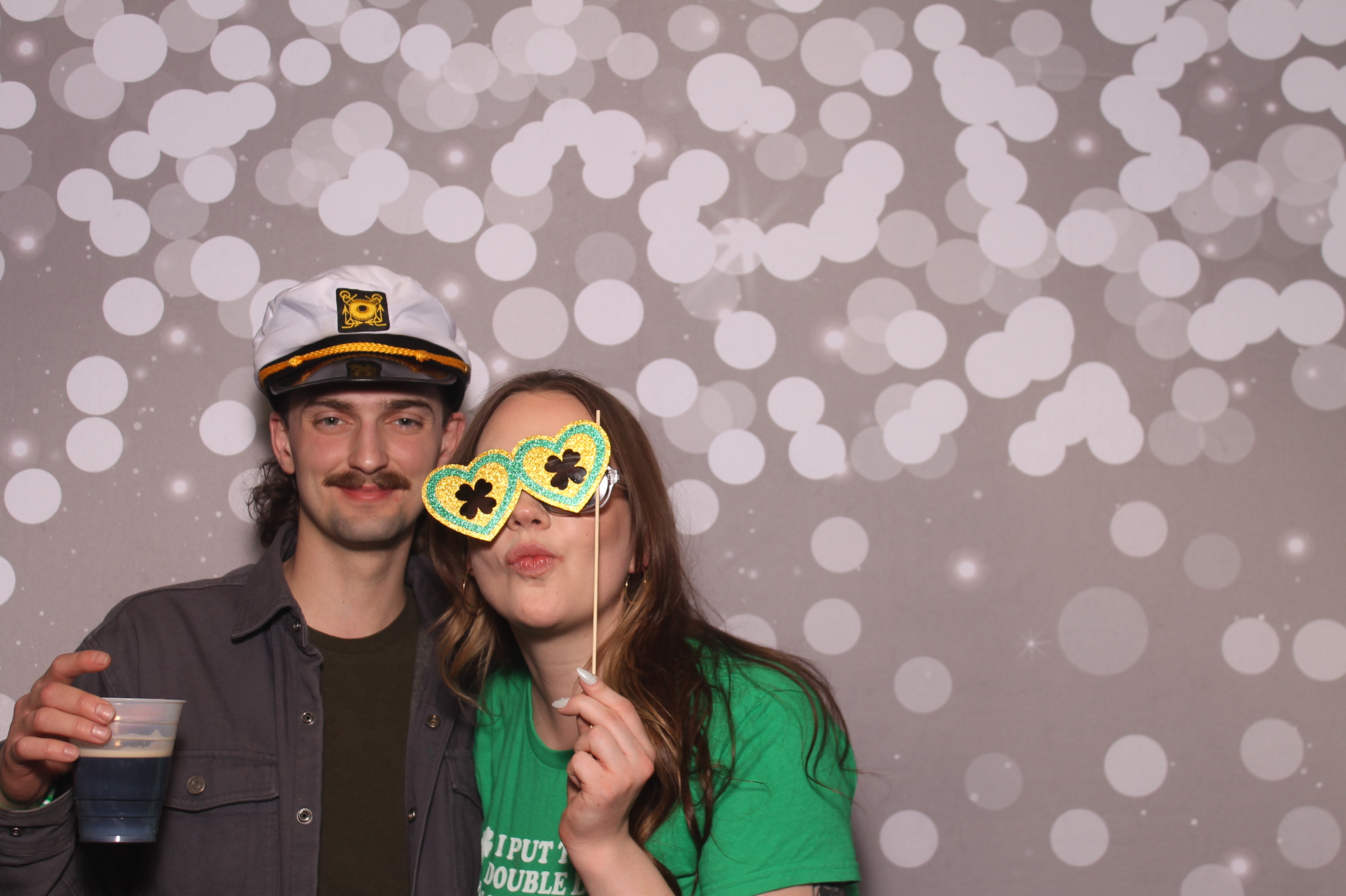 St Pattys Day at Molly Malone's | View more photos from the event at gallery.photoboothcincy.com/u/PhotoBoothCincy/St-Pattys-Day-at-Molly-Malones