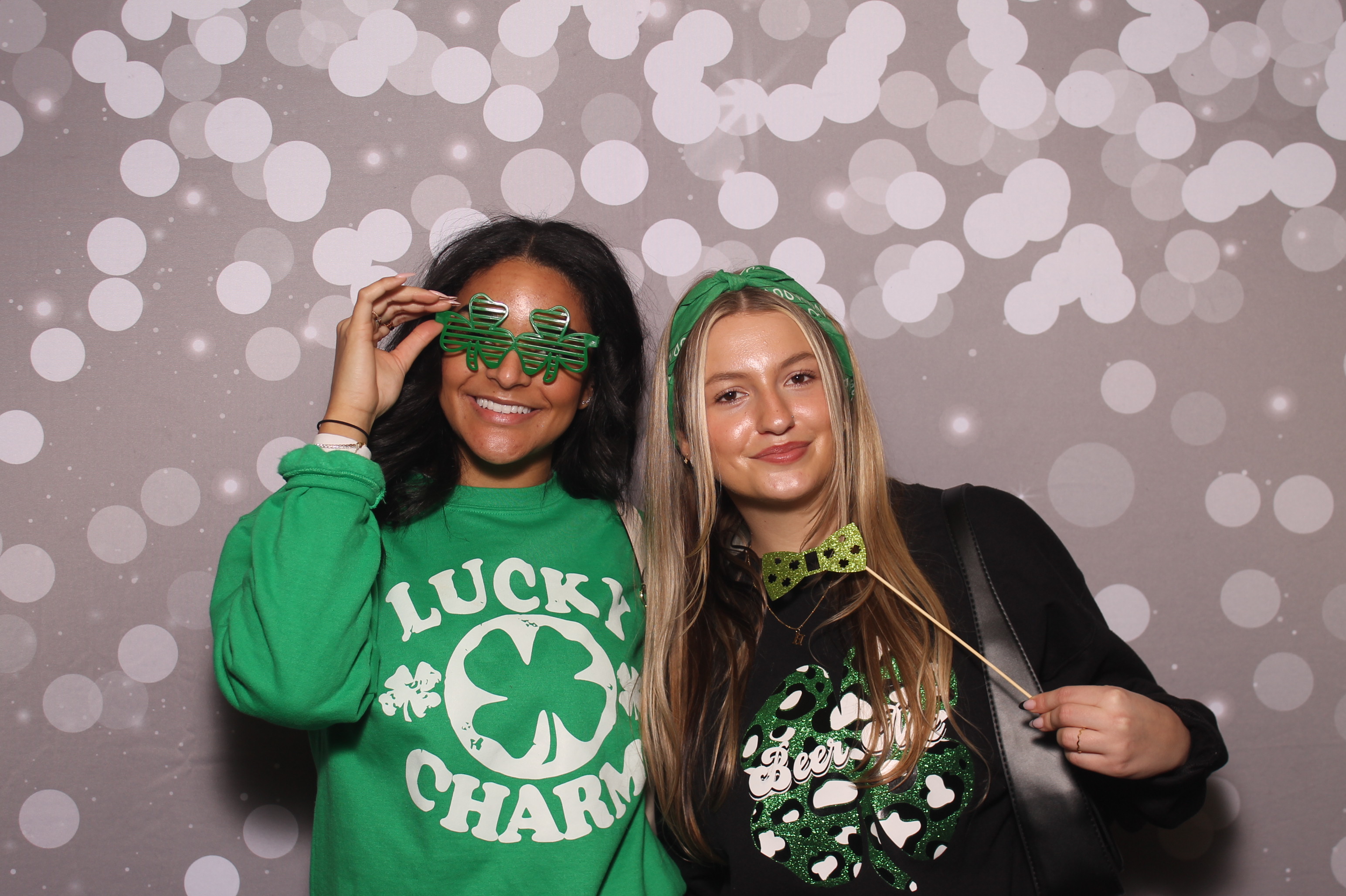 St Pattys Day at Molly Malone's | View more photos from the event at gallery.photoboothcincy.com/u/PhotoBoothCincy/St-Pattys-Day-at-Molly-Malones