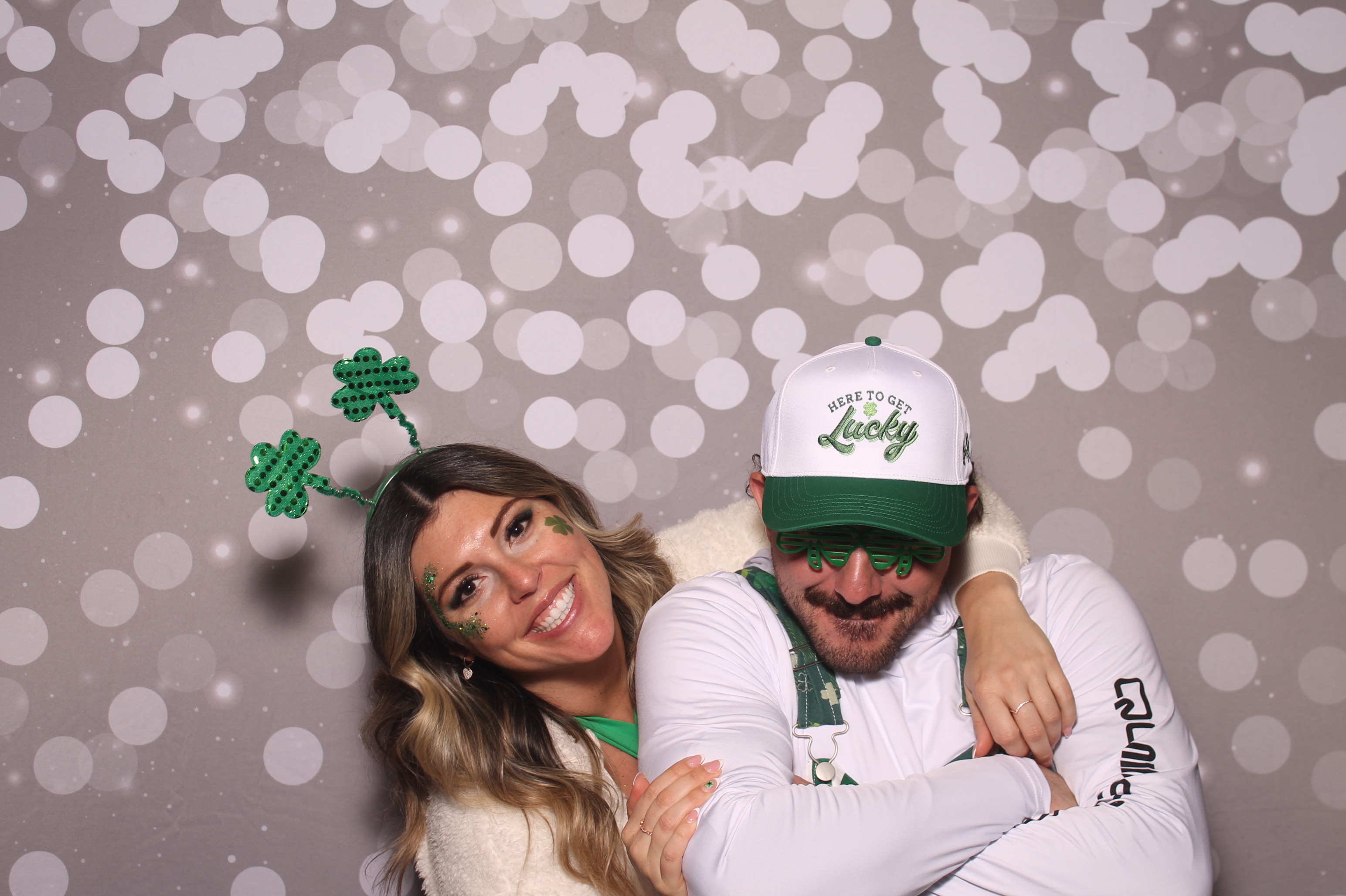 St Pattys Day at Molly Malone's | View more photos from the event at gallery.photoboothcincy.com/u/PhotoBoothCincy/St-Pattys-Day-at-Molly-Malones