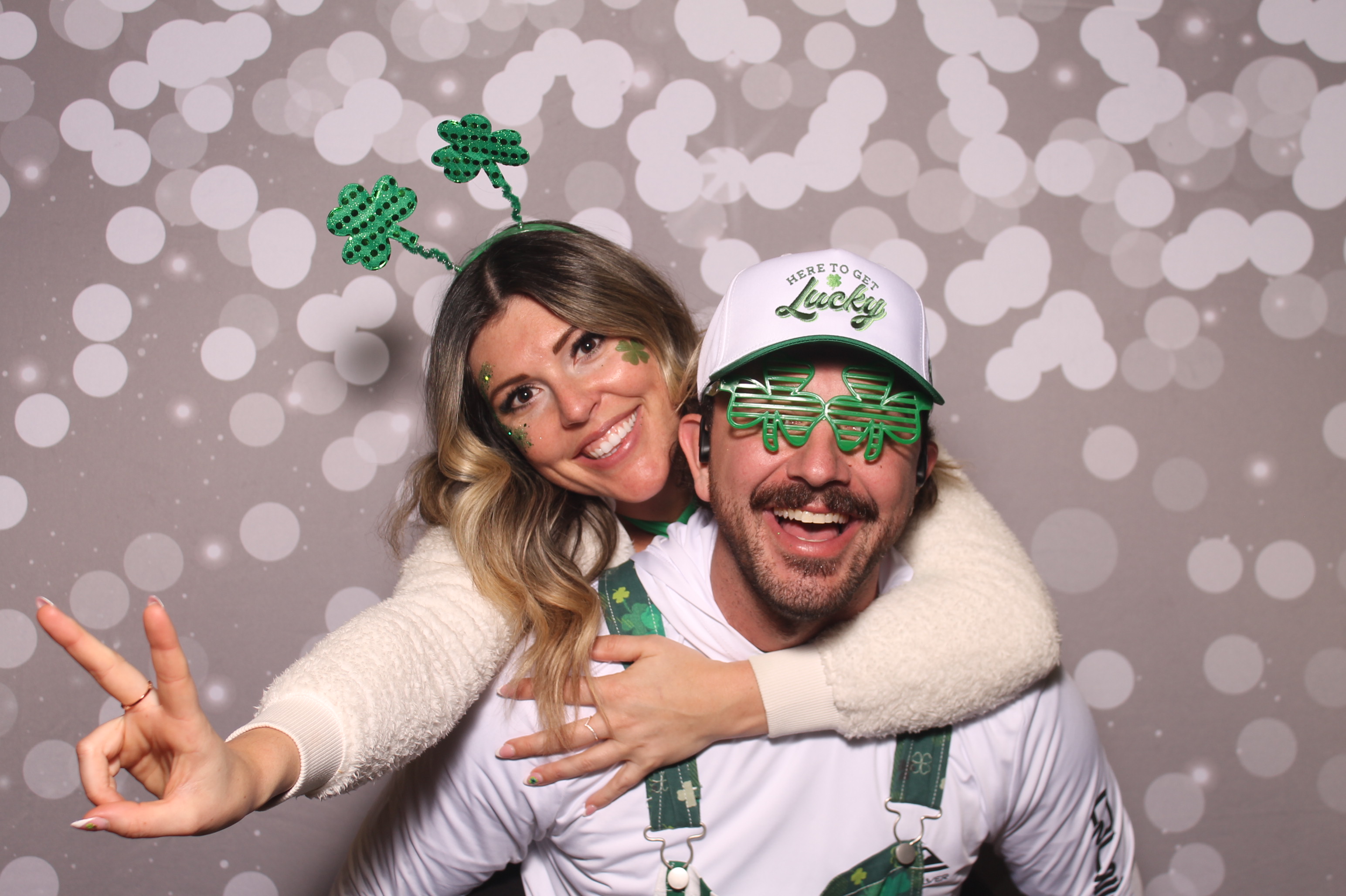 St Pattys Day at Molly Malone's | View more photos from the event at gallery.photoboothcincy.com/u/PhotoBoothCincy/St-Pattys-Day-at-Molly-Malones