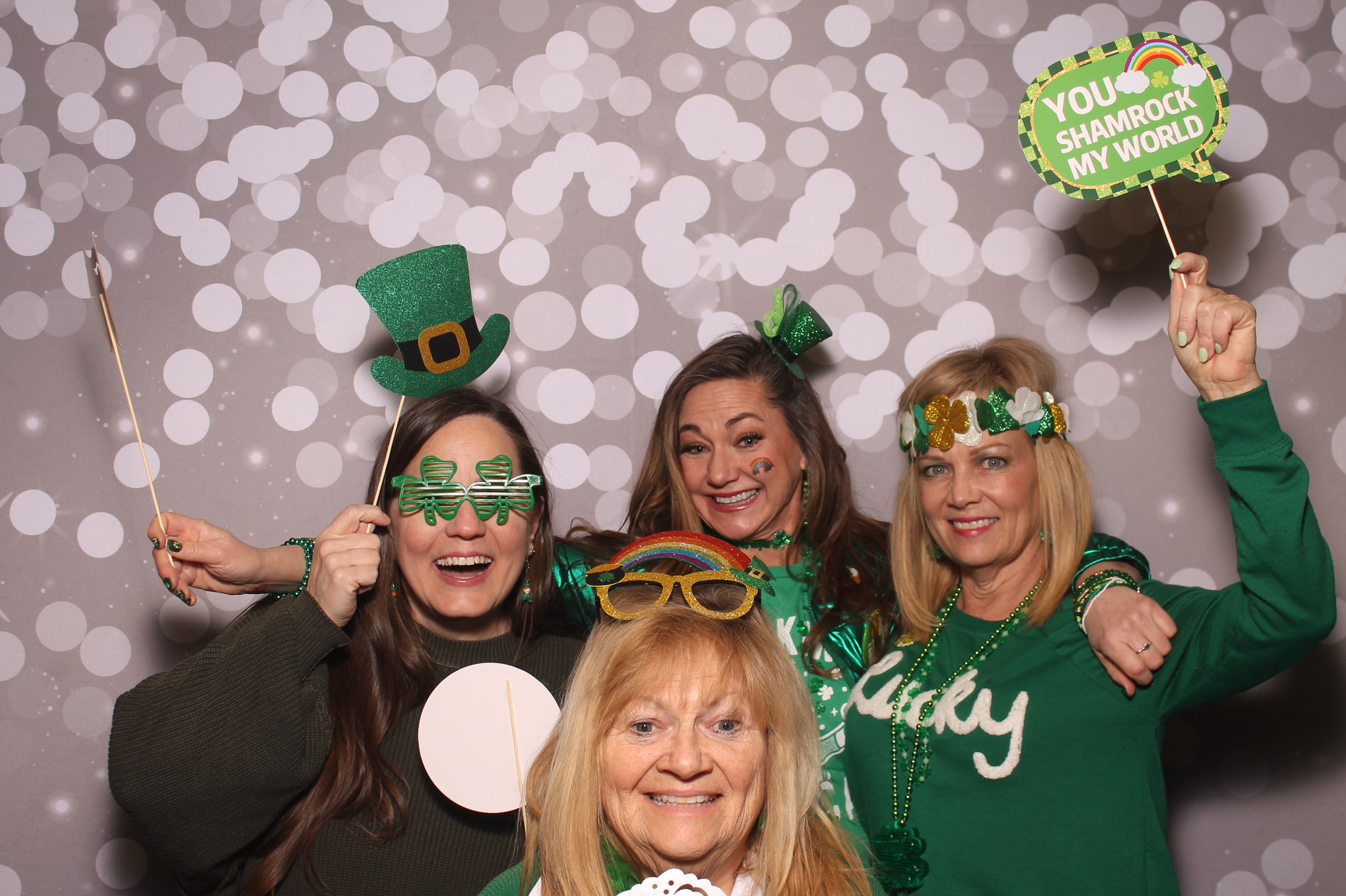 St Pattys Day at Molly Malone's | View more photos from the event at gallery.photoboothcincy.com/u/PhotoBoothCincy/St-Pattys-Day-at-Molly-Malones