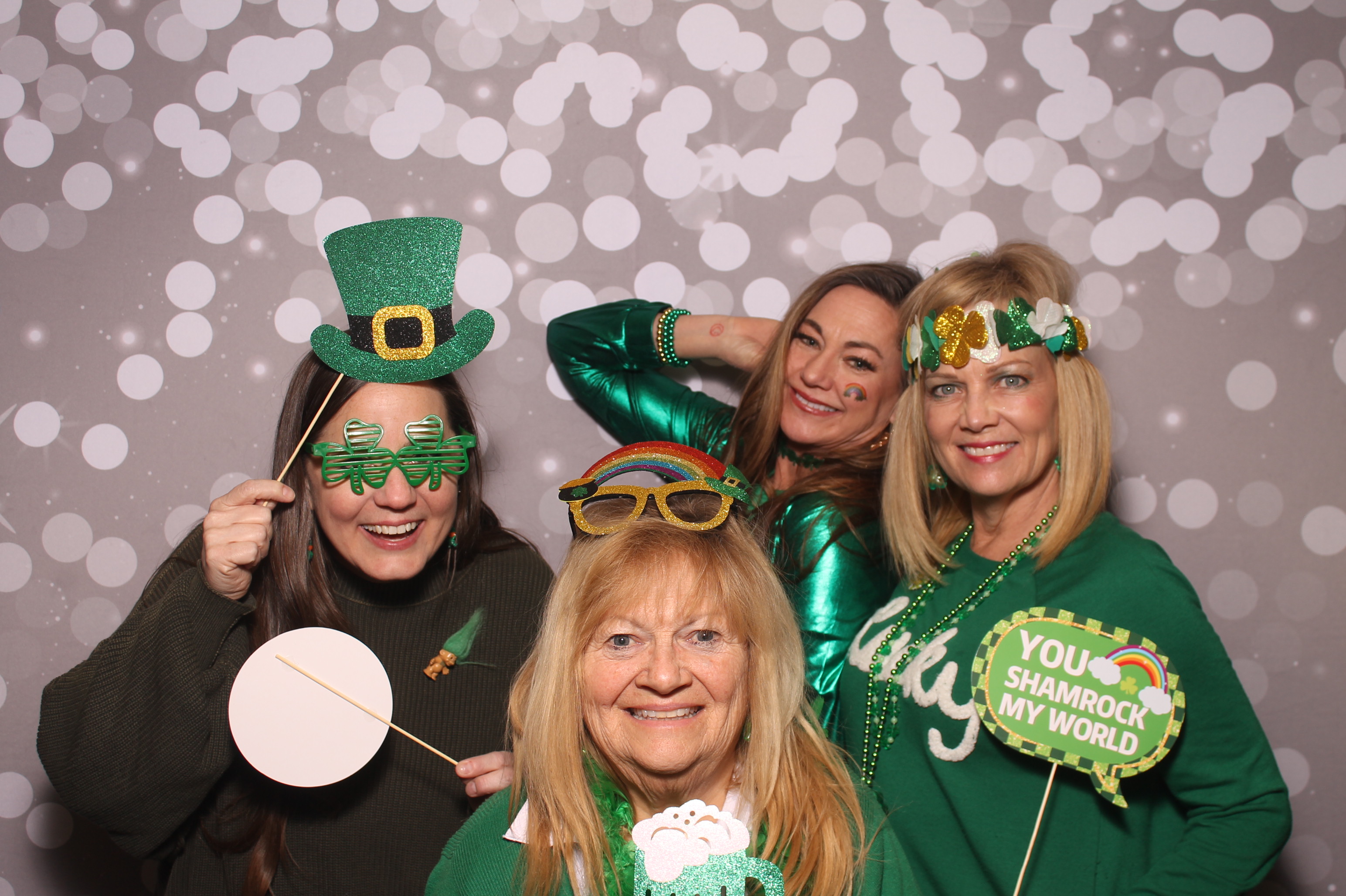 St Pattys Day at Molly Malone's | View more photos from the event at gallery.photoboothcincy.com/u/PhotoBoothCincy/St-Pattys-Day-at-Molly-Malones