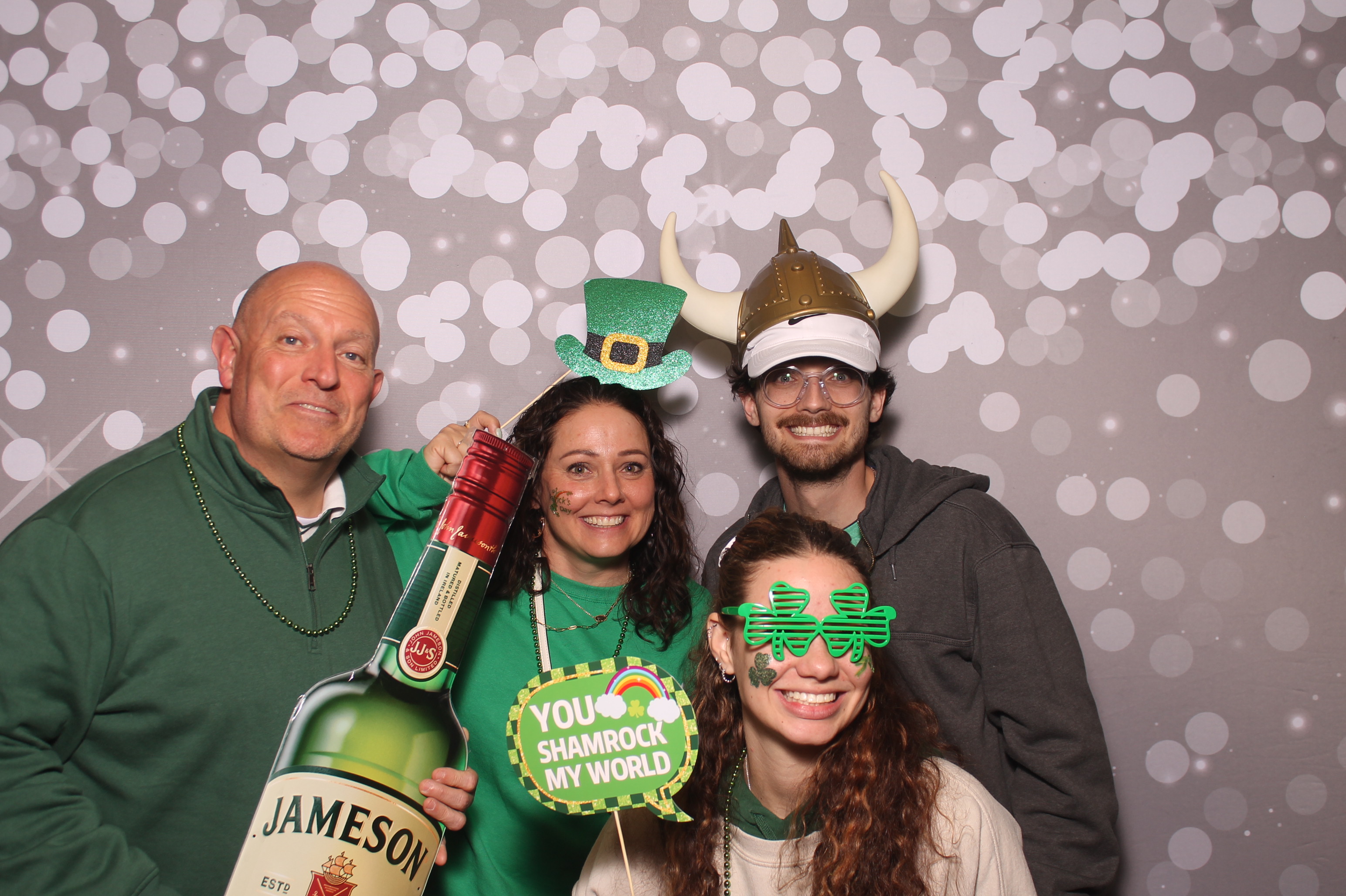 St Pattys Day at Molly Malone's | View more photos from the event at gallery.photoboothcincy.com/u/PhotoBoothCincy/St-Pattys-Day-at-Molly-Malones