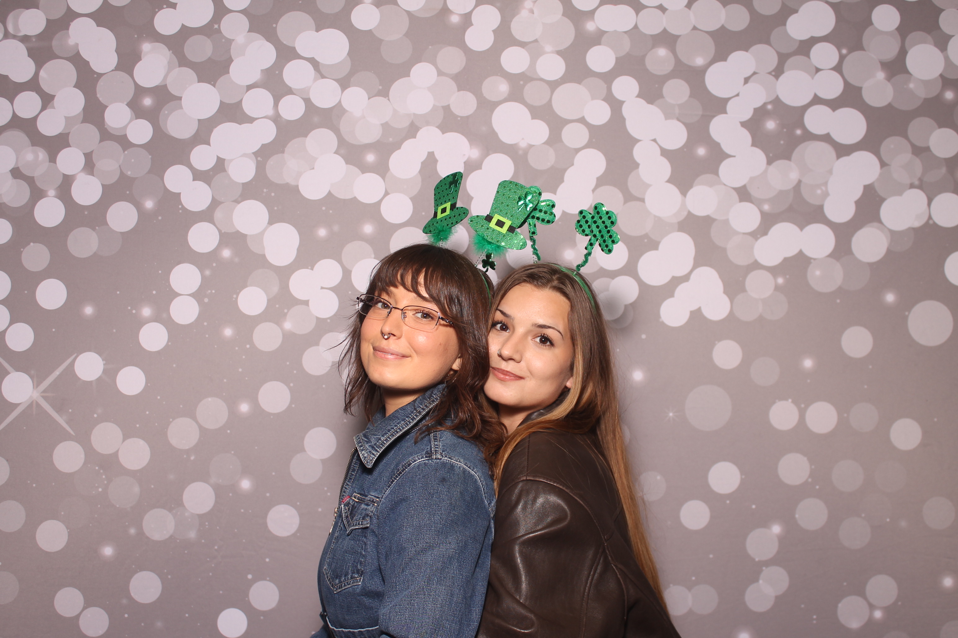 St Pattys Day at Molly Malone's | View more photos from the event at gallery.photoboothcincy.com/u/PhotoBoothCincy/St-Pattys-Day-at-Molly-Malones