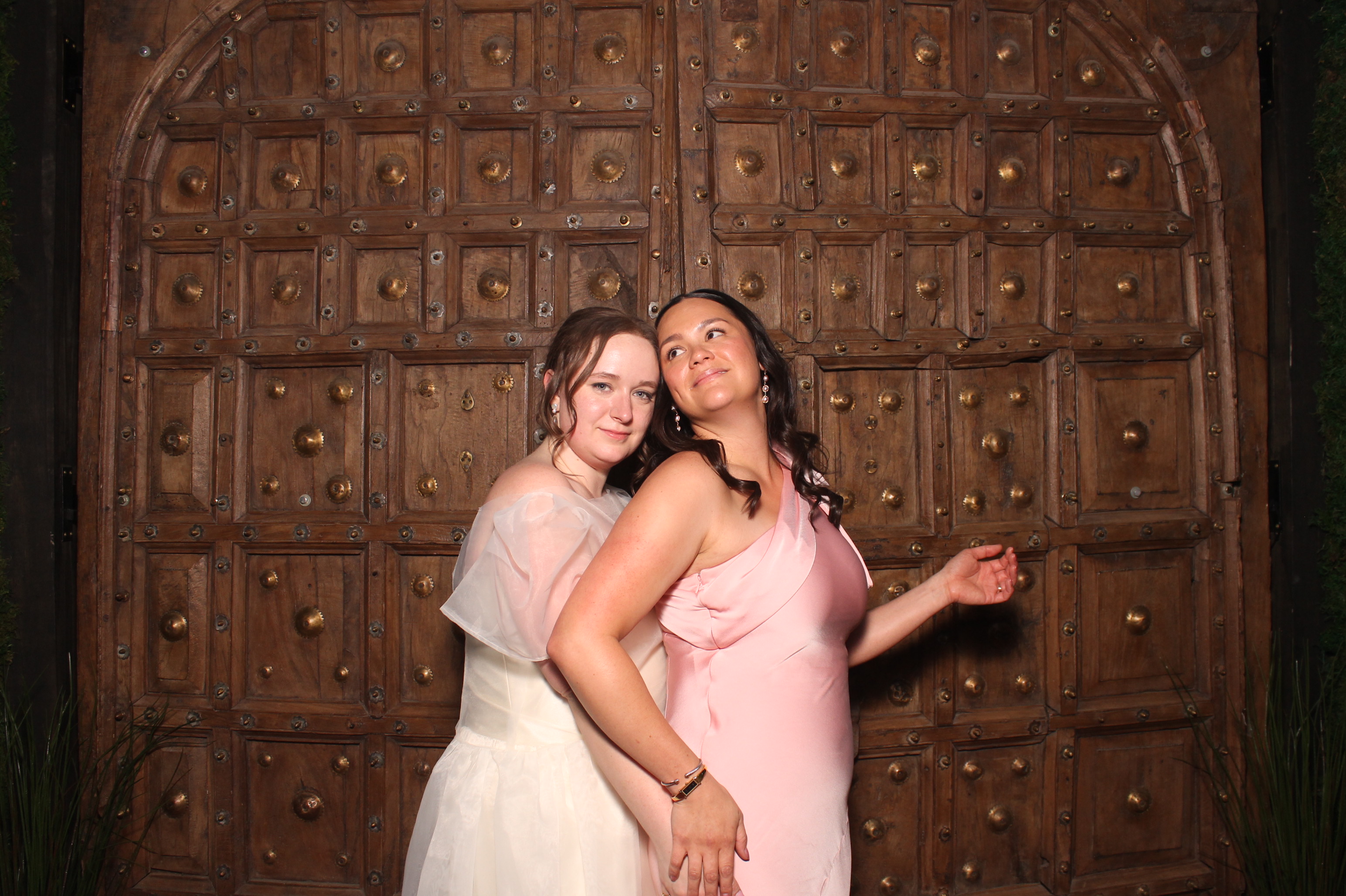 Sydney & Gregory | View more photos from the event at gallery.photoboothcincy.com/u/PhotoBoothCincy/Sydney-Gregory