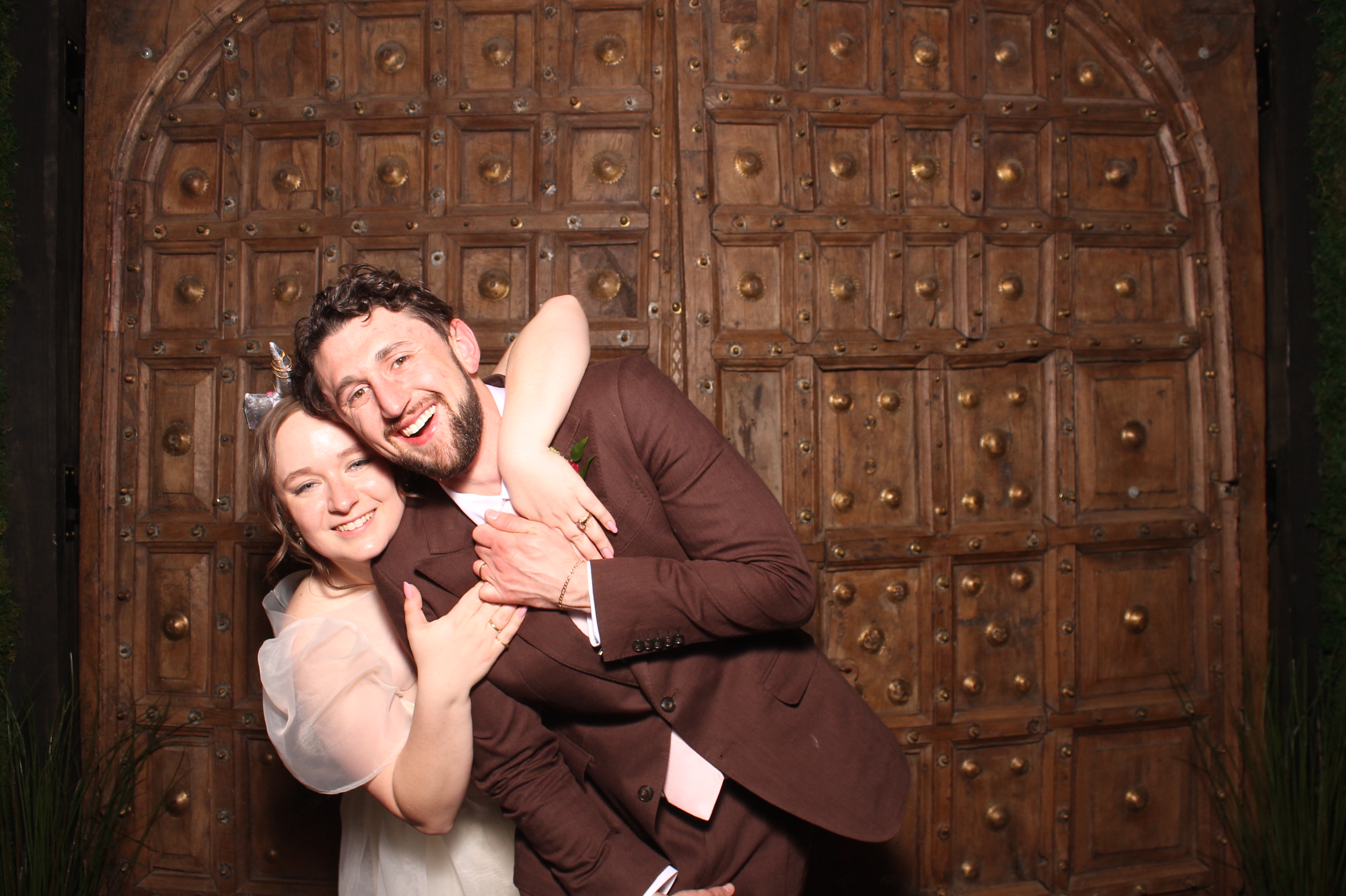 Sydney & Gregory | View more photos from the event at gallery.photoboothcincy.com/u/PhotoBoothCincy/Sydney-Gregory