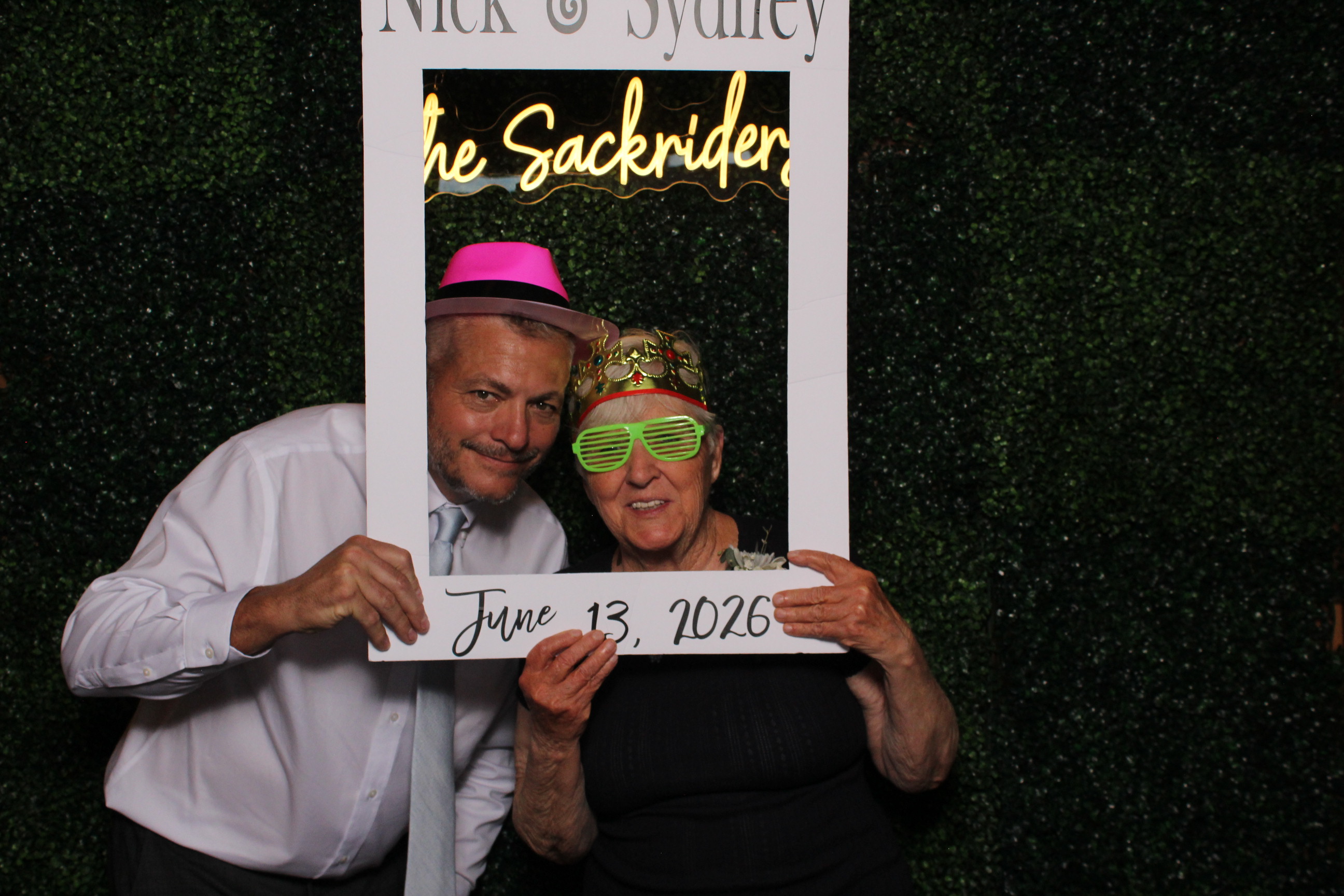 Sydney & Nick | View more photos from the event at gallery.photoboothcincy.com/u/PhotoBoothCincy/Sydney-Nick