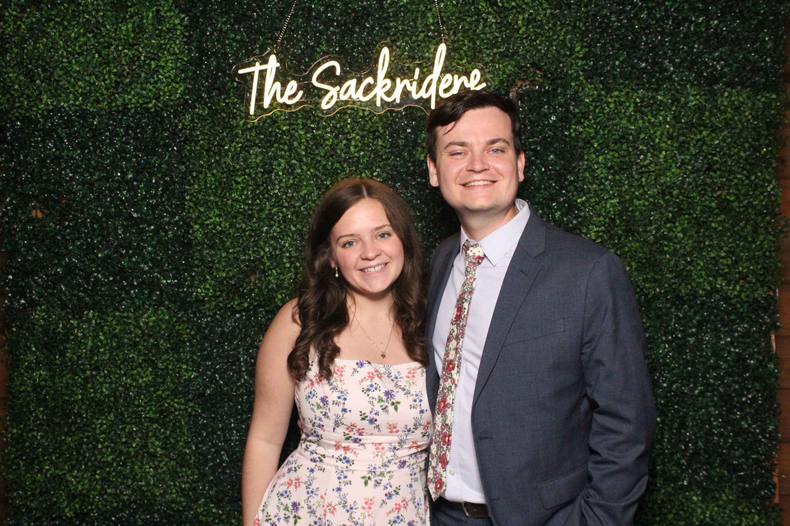 Sydney & Nick | View more photos from the event at gallery.photoboothcincy.com/u/PhotoBoothCincy/Sydney-Nick